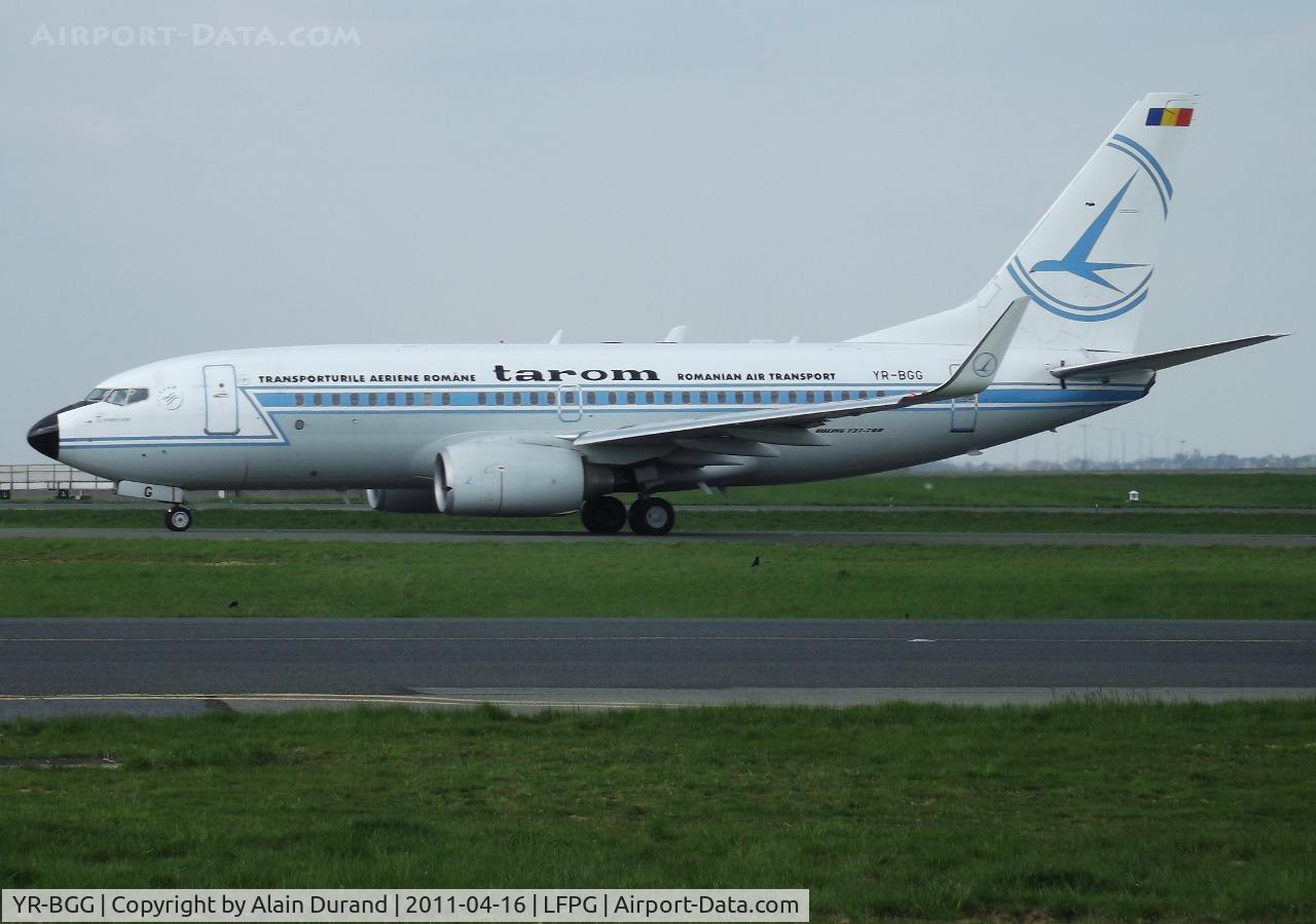 YR-BGG, 2001 Boeing 737-78J C/N 28442, More a neo-retro than a genuine retrojet. The cheatline was borrowed from the IL 18s and IL 62M in their early days, but the finish was red. Blue was for the charter and leisure arm LAR