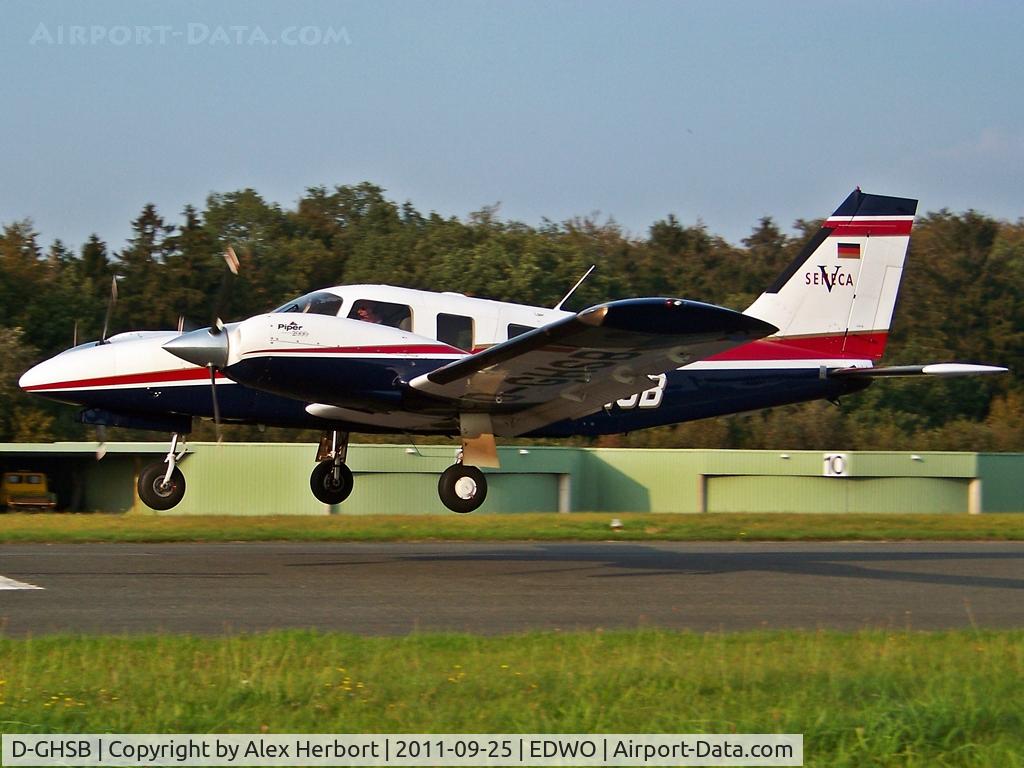 D-GHSB, Piper PA-34-220T Seneca V C/N 3449182, [Kodak Z812IS]