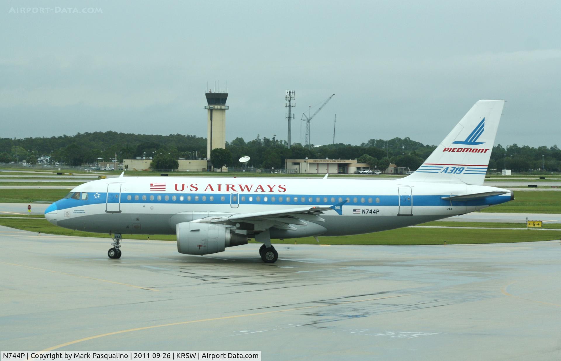 N744P, 2000 Airbus A319-112 C/N 1287, Airbus A319