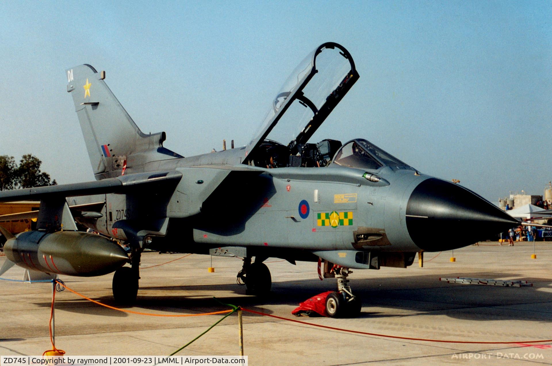 ZD745, 1984 Panavia Tornado GR.4 C/N 373/BS126/3172, Tornado ZD745/DA 31Sqd RAF