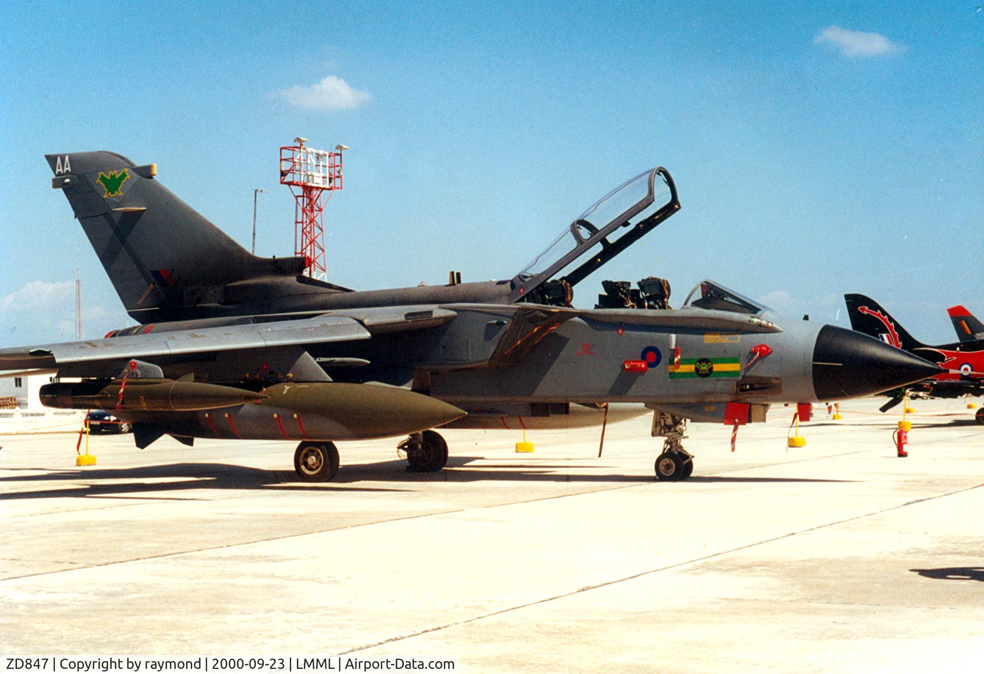 ZD847, 1985 Panavia Tornado GR.4 C/N 437/BS145/3199, Tornado ZD847/AA 9Sqd RAF