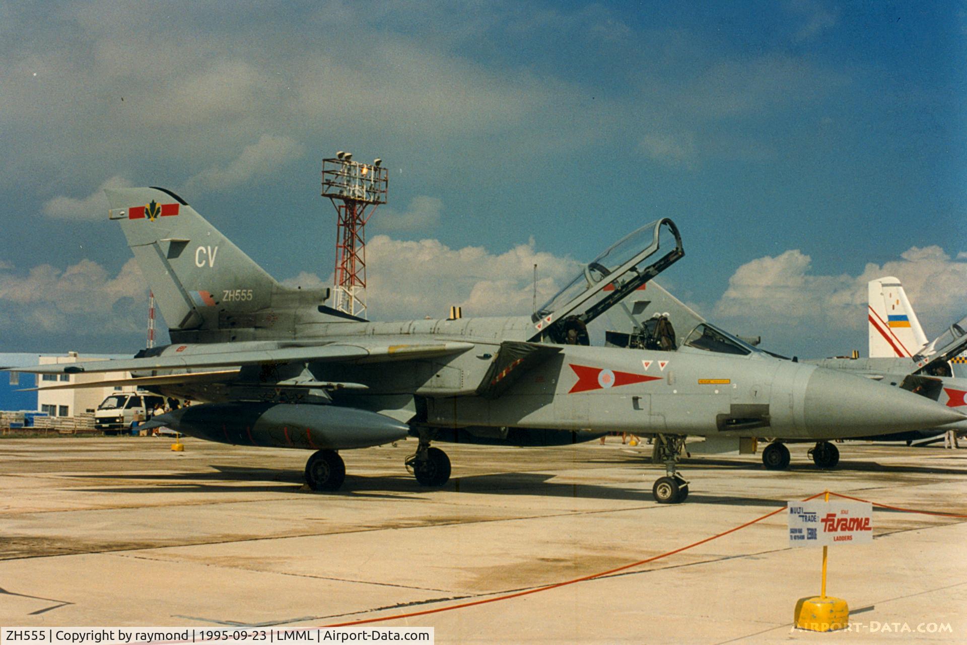 ZH555, 1992 Panavia Tornado F.3 C/N 925/AT047/2194, Tornado ZH555/CV 5Sqd RAF