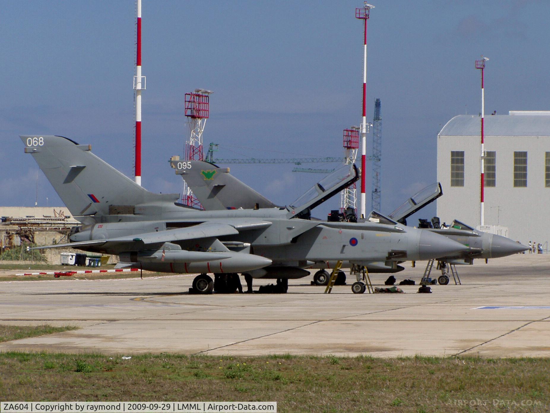 ZA604, 1982 Panavia Tornado GR.4 C/N 131/BT027/3068, Tornado ZA604/068 15Sqd and ZD747/095 9Sqd RAF