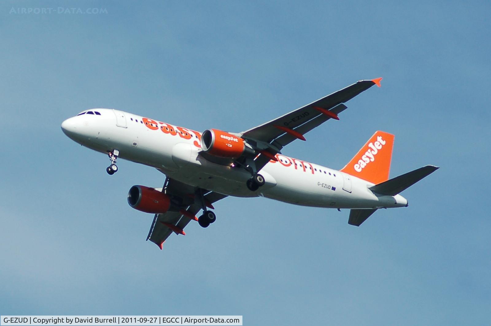G-EZUD, 2011 Airbus A320-214 C/N 4636, easyjet Airbus G-EZUD on approach to Manchester Airport