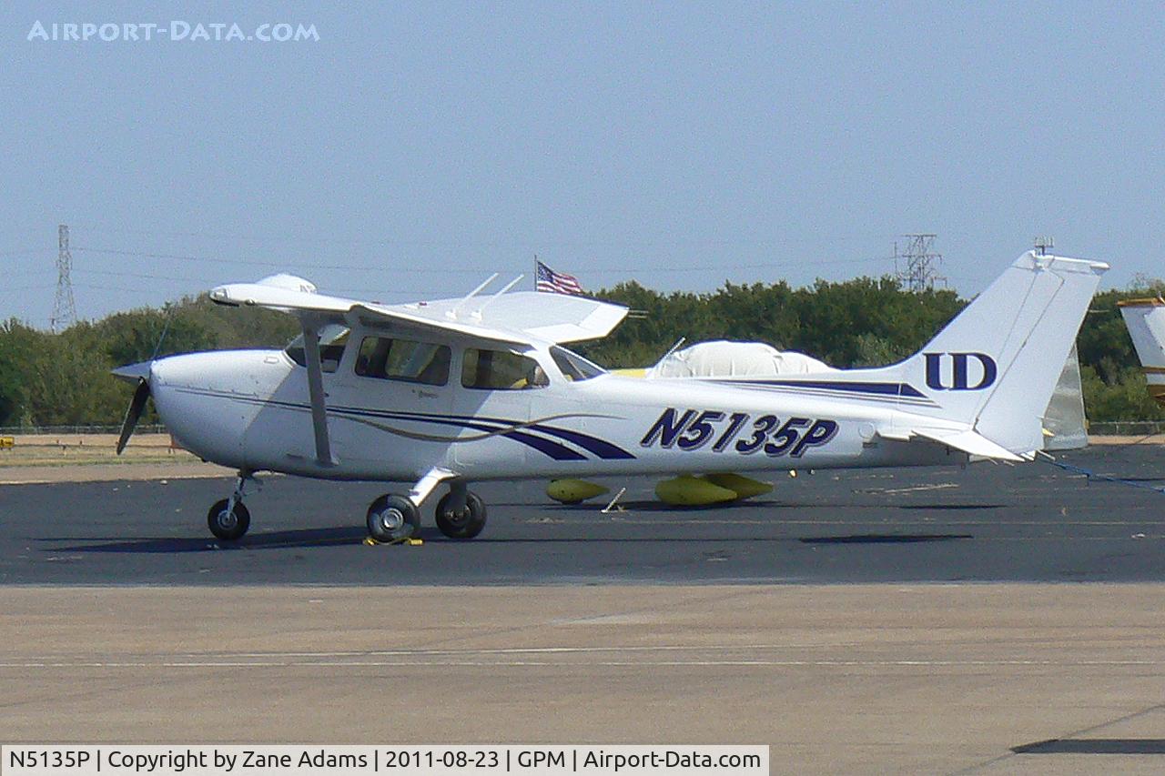 N5135P, Cessna 172S C/N 172S10936, At Grand Prairie Municipal