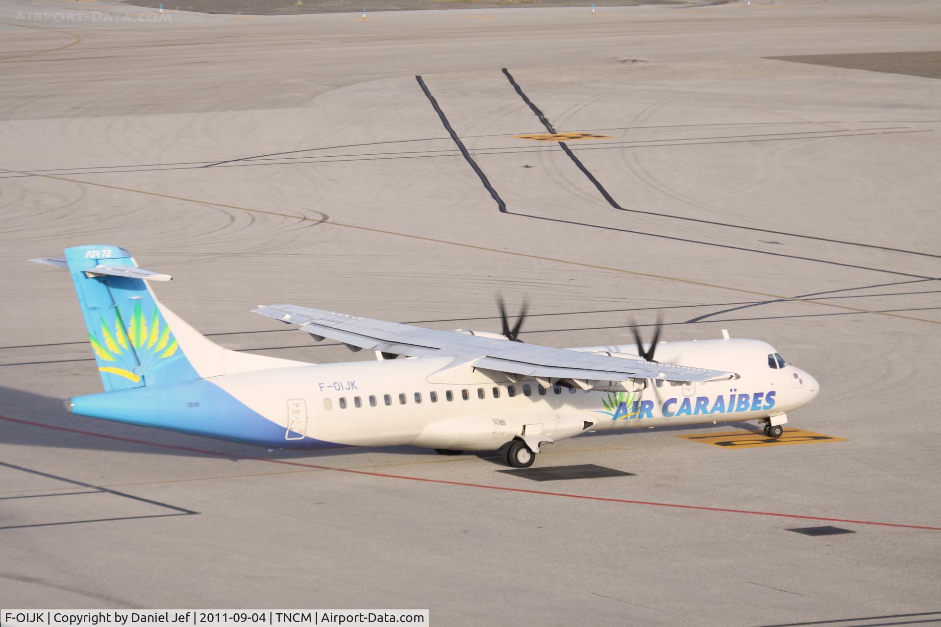 F-OIJK, 2006 ATR 72-212A C/N 736, F-OIJK taxing for take off at TNCM