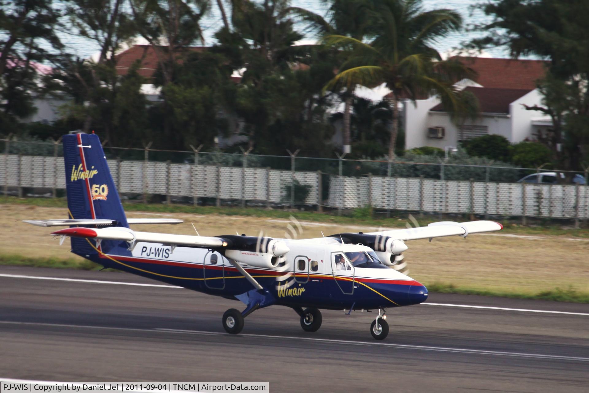 PJ-WIS, 1975 De Havilland Canada DHC-6-300 Twin Otter C/N 447, PJ-WIS departing TNCM runway 28
