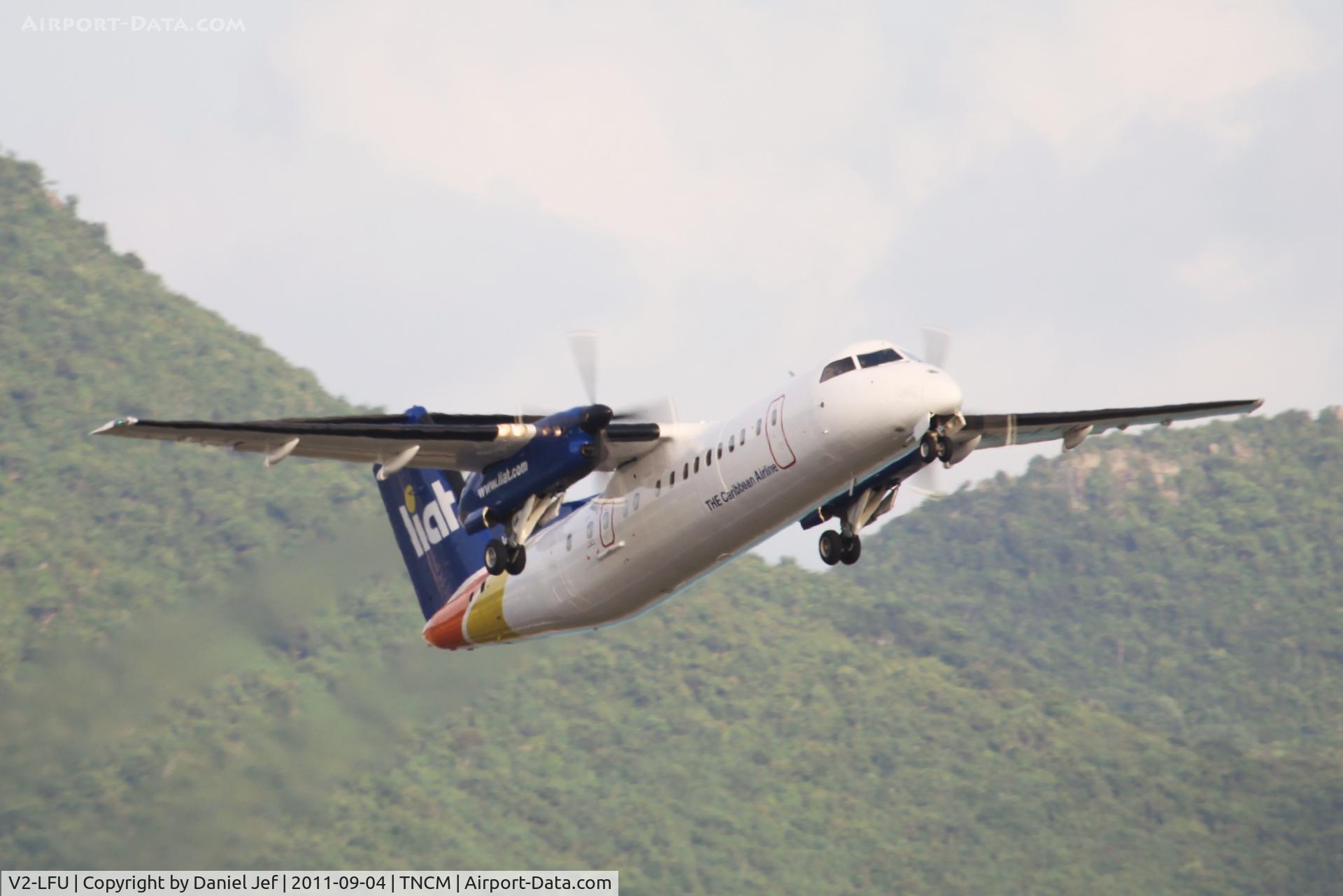 V2-LFU, 1990 De Havilland Canada DHC-8-311 Dash 8 C/N 250, Liat departing TNCM runway 28