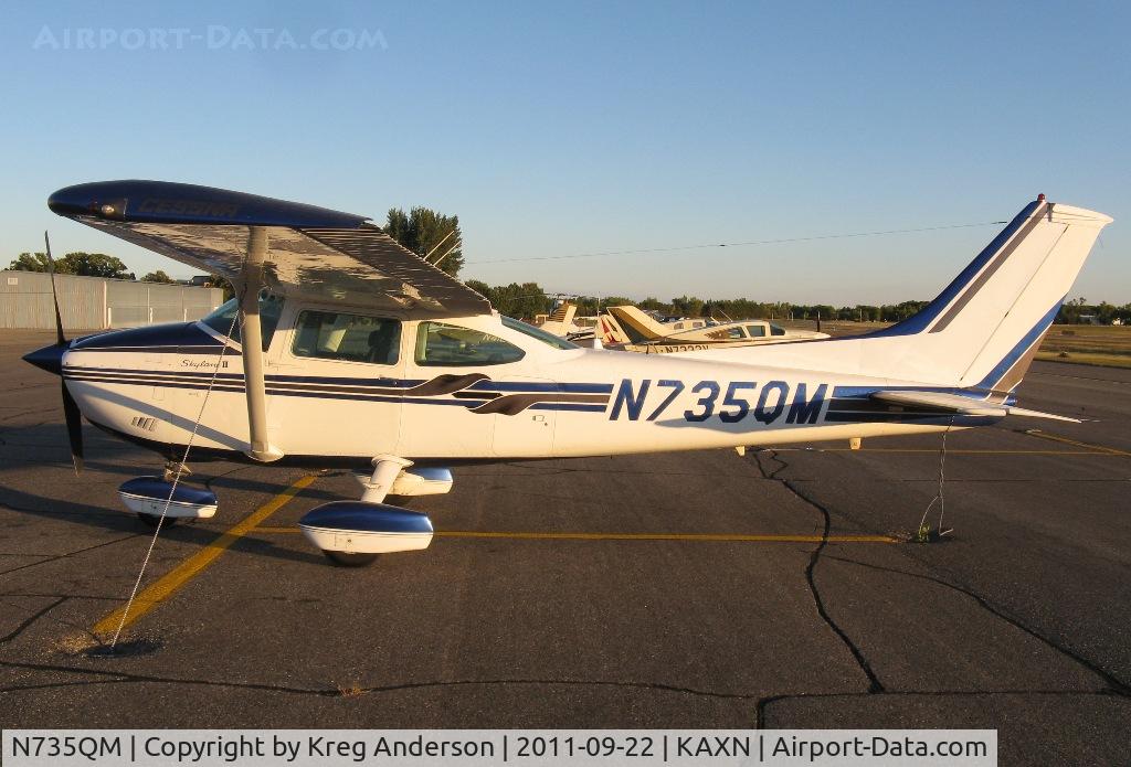 N735QM, 1977 Cessna 182Q Skylane C/N 18265601, Cessna 182Q Skylane on the line.