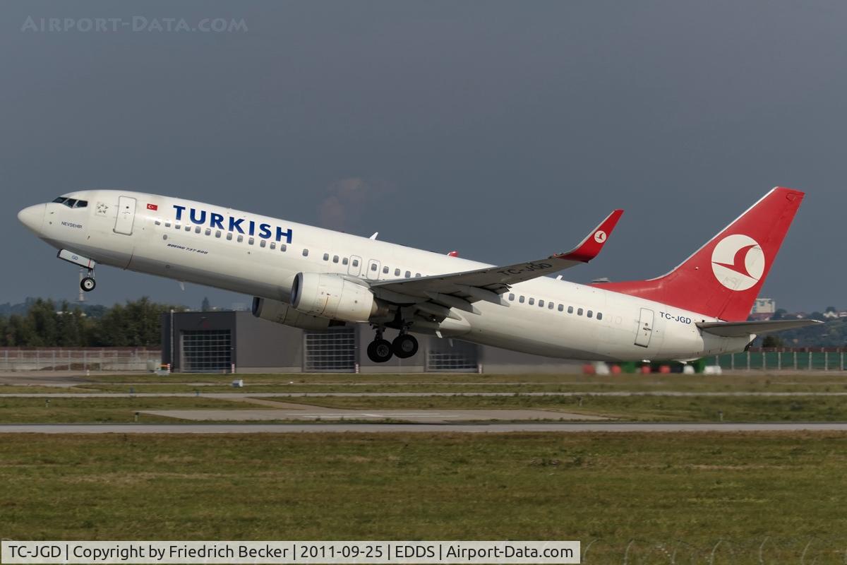 TC-JGD, 2001 Boeing 737-8F2 C/N 29788, departure via RW25