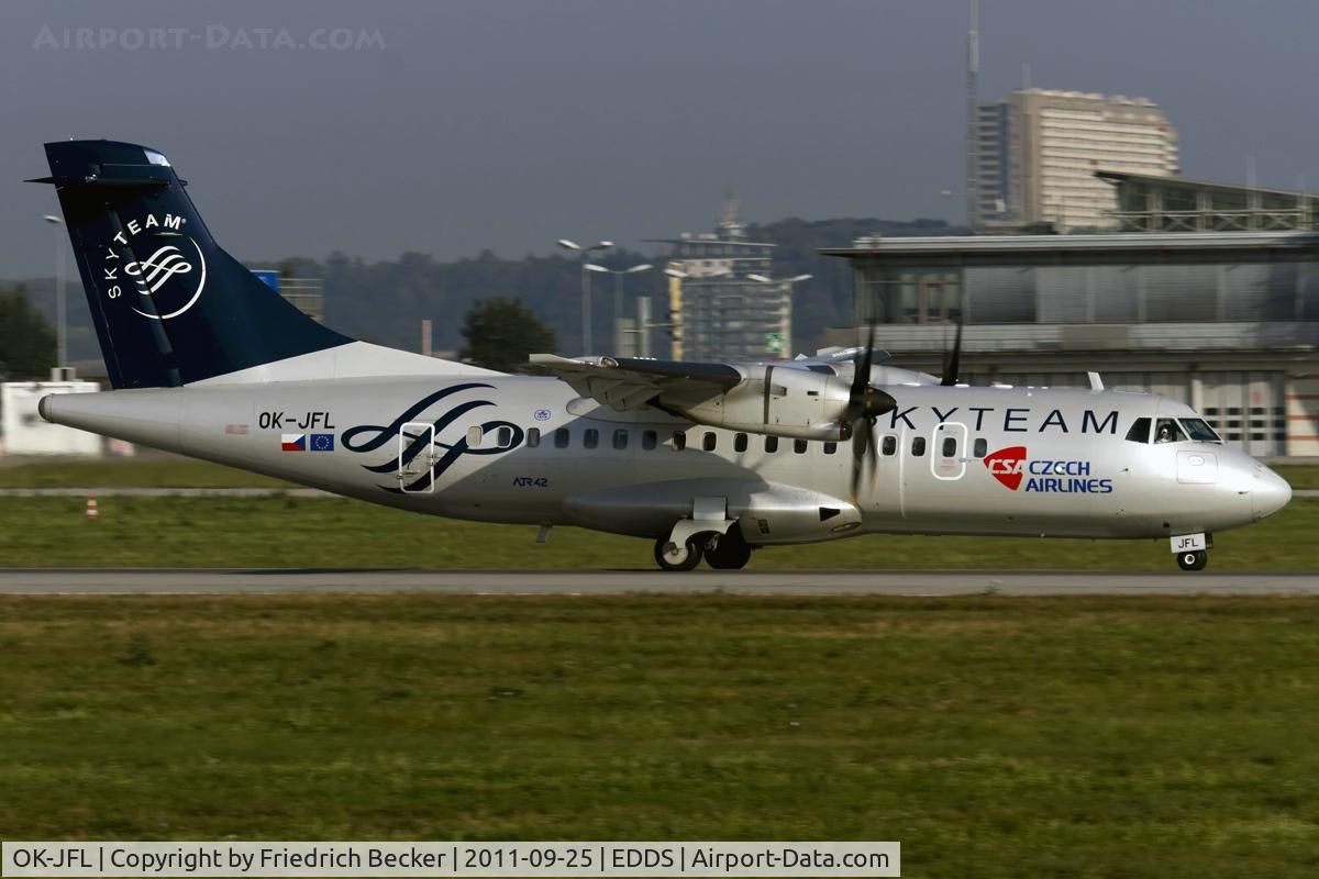 OK-JFL, 2004 ATR 42-500 C/N 629, departure via RW07