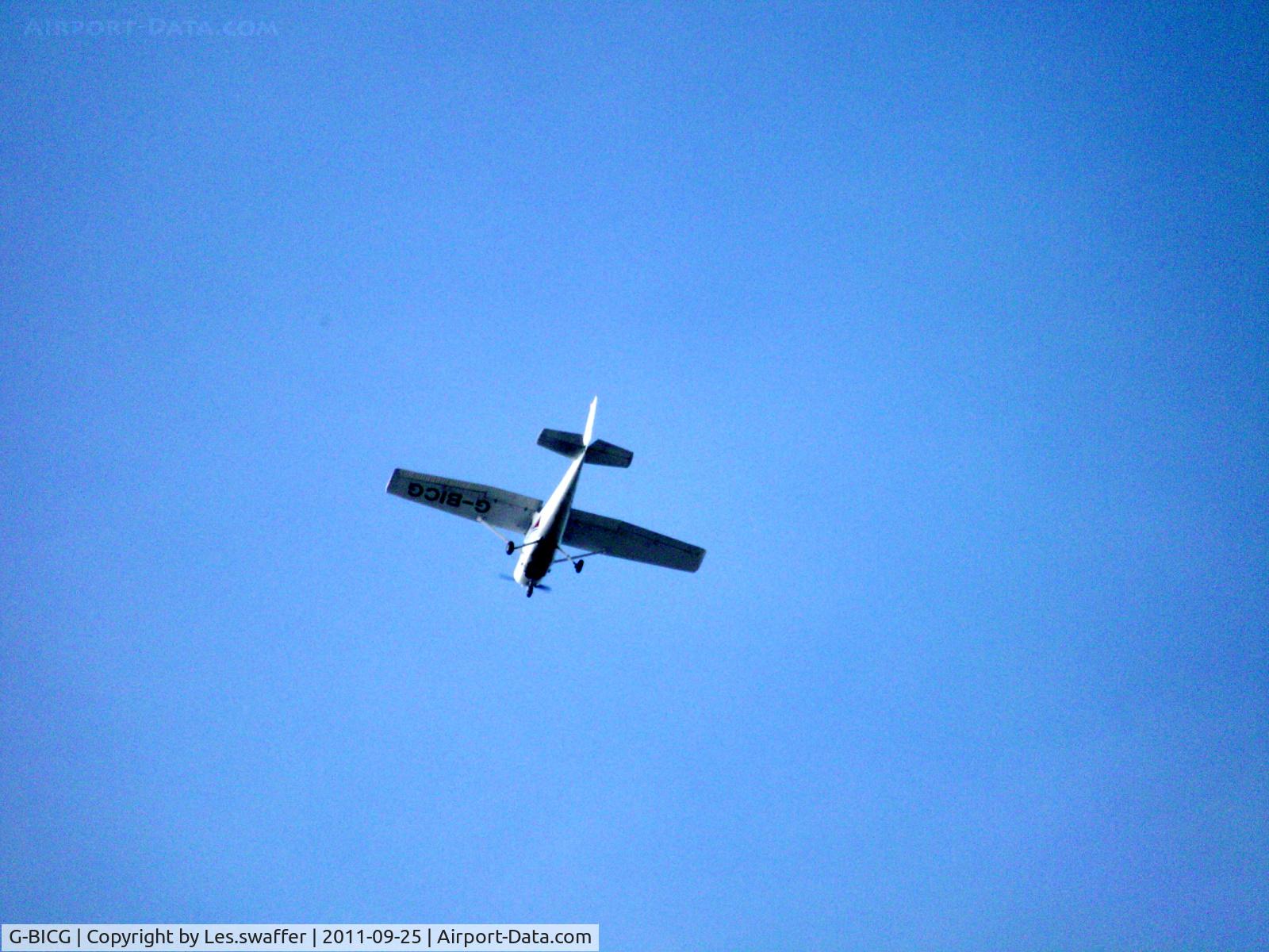 G-BICG, 1980 Reims F152 C/N 1796, Taken over Coxheath /Loose Maidstone border
25 september 2011