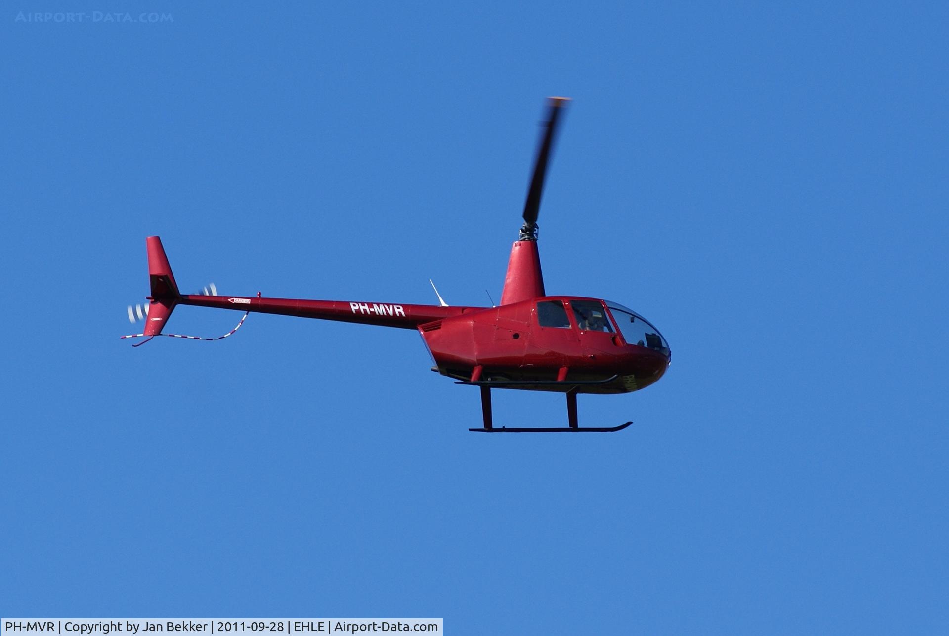 PH-MVR, Robinson R44 C/N 1057, Just before landing at Lelystad Airport