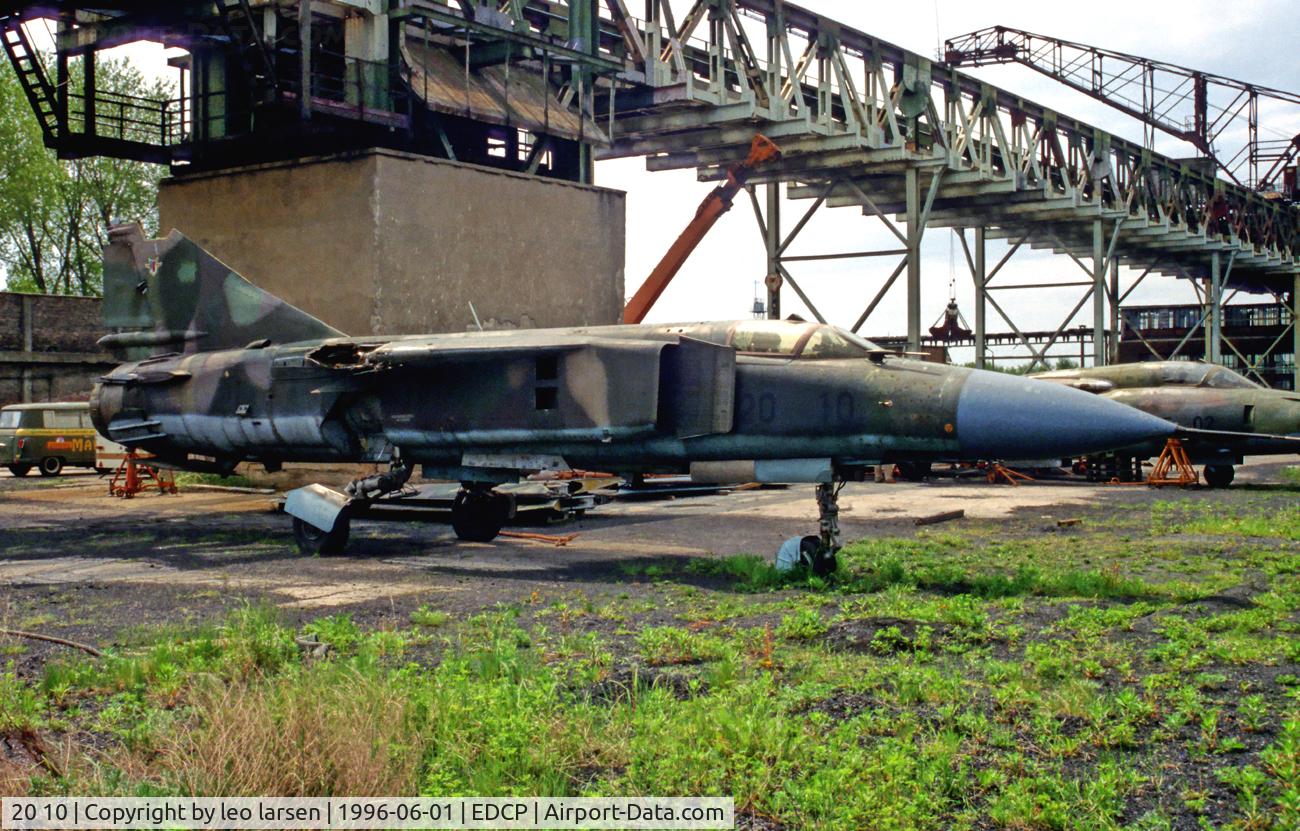 20 10, Mikoyan-Gurevich MiG-23ML C/N 0390324623, Peenemunde PEF/EDCP Germany 1.6.96