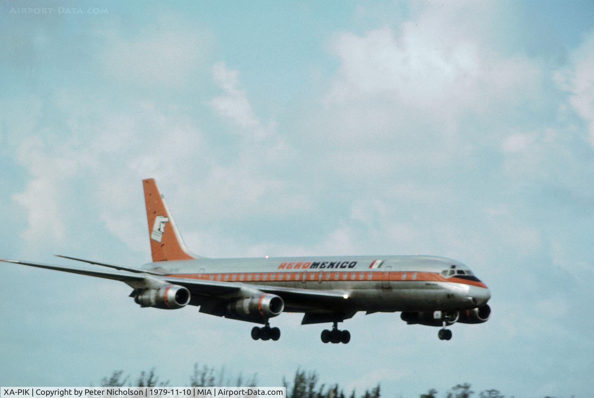 XA-PIK, 1964 Douglas DC-8-51 C/N 45685, DC-8-51 of Aeromexico on final approach to Miami in November 1979.