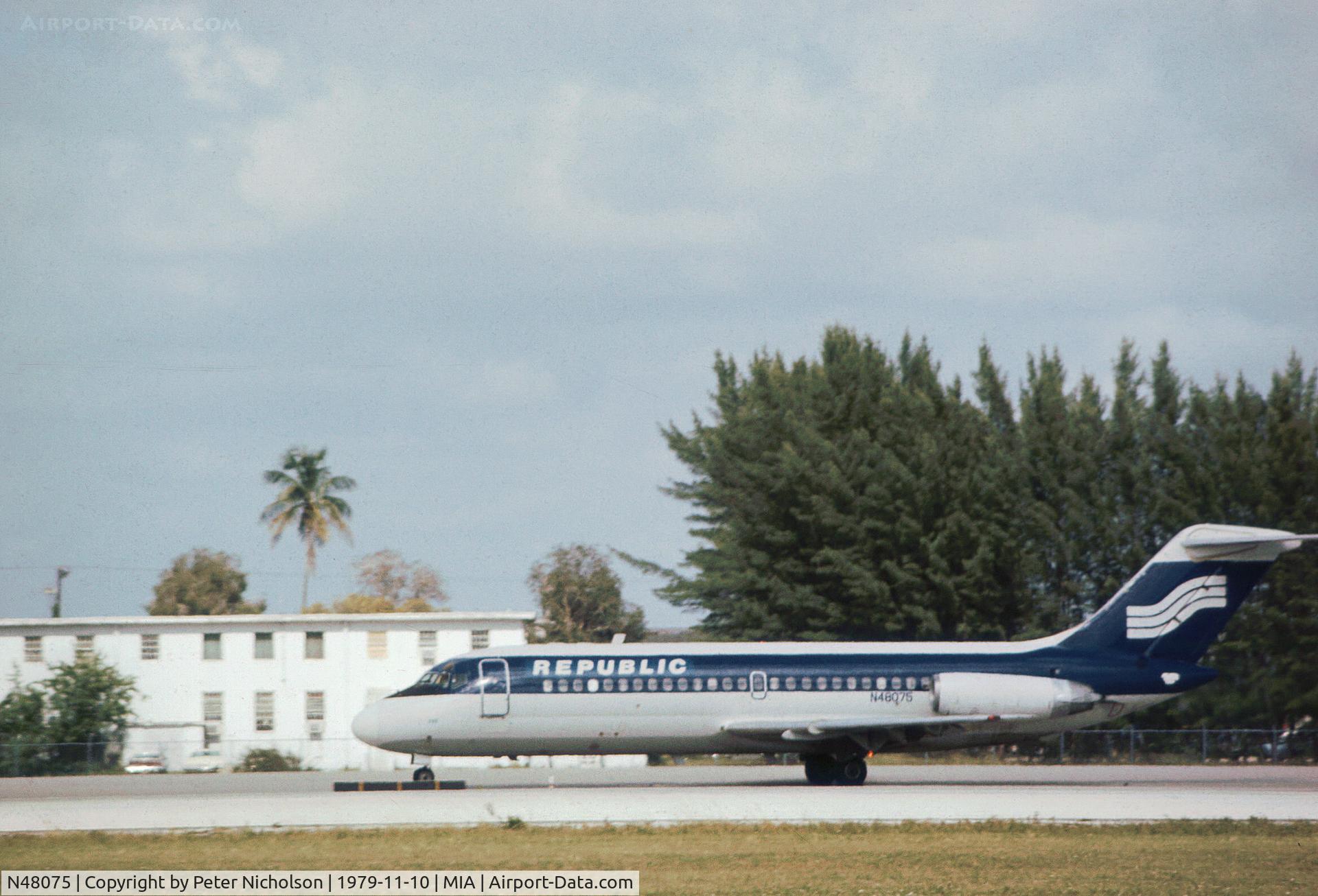 N48075, 1966 Douglas DC-9-15 C/N 45723, DC-9-15 of Republic Airlines taxying to the active runway at Miami in November 1979.