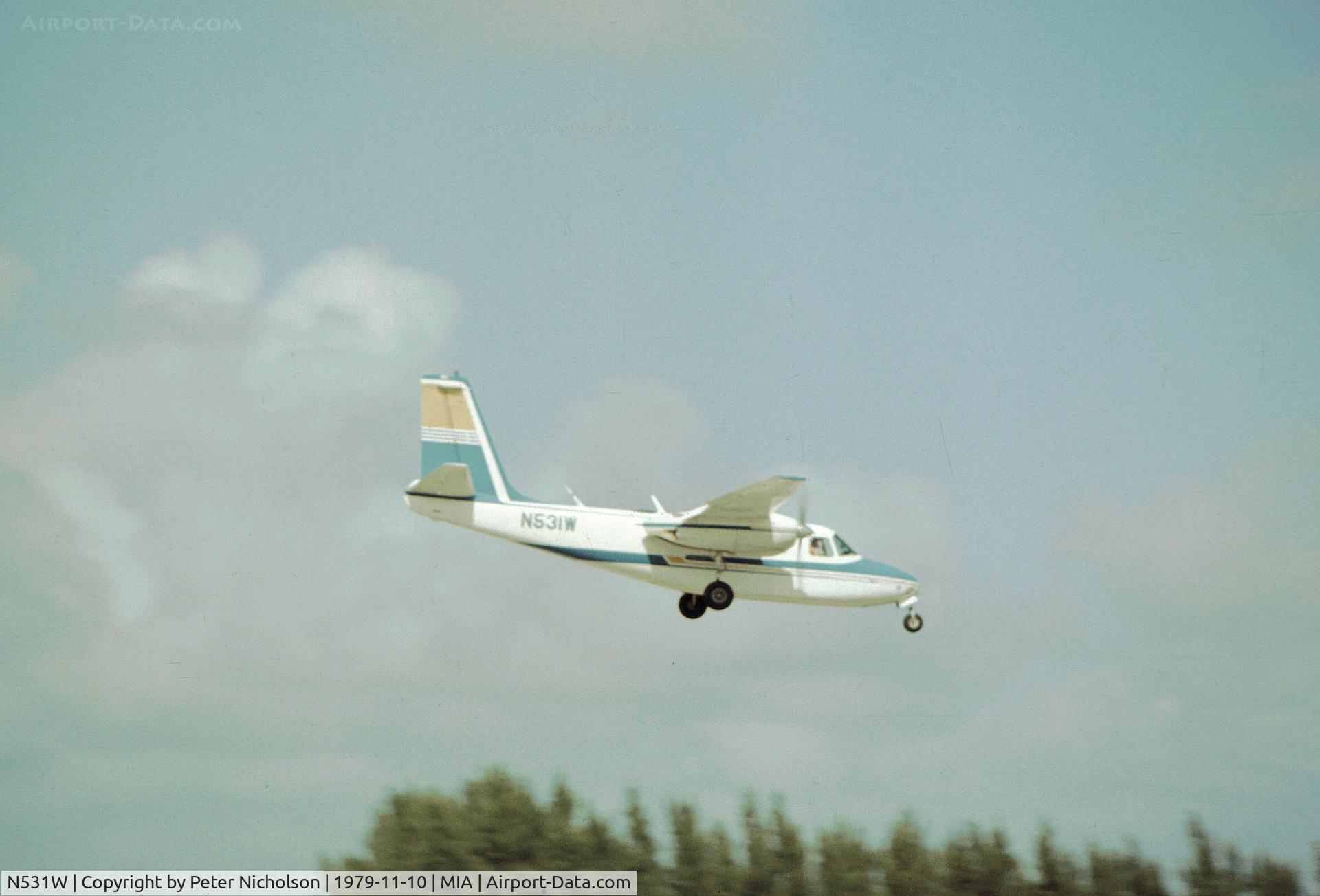 N531W, Aero Commander 500 C/N 740-55, Aero Commander 500 on final approach to Miami in November 1979.