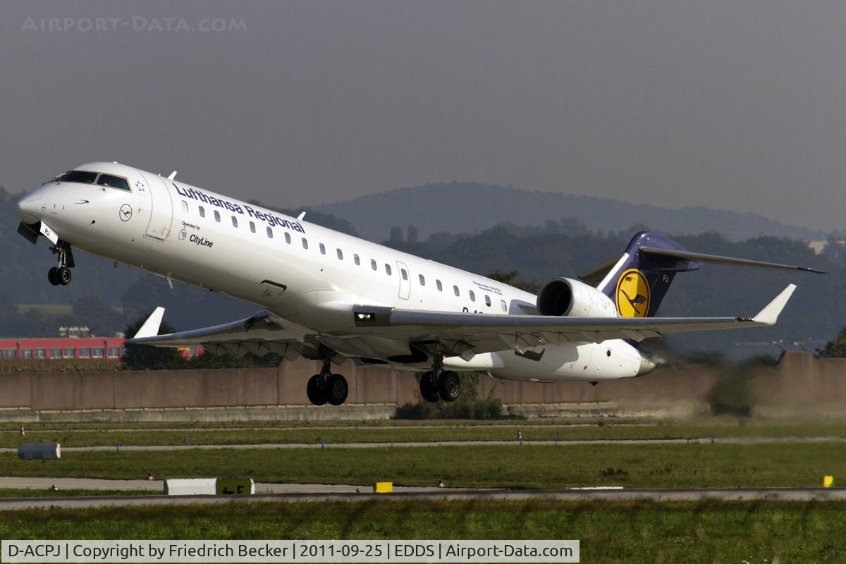 D-ACPJ, Canadair CRJ-701ER (CL-600-2C10) Regional Jet C/N 10040, departure via RW25