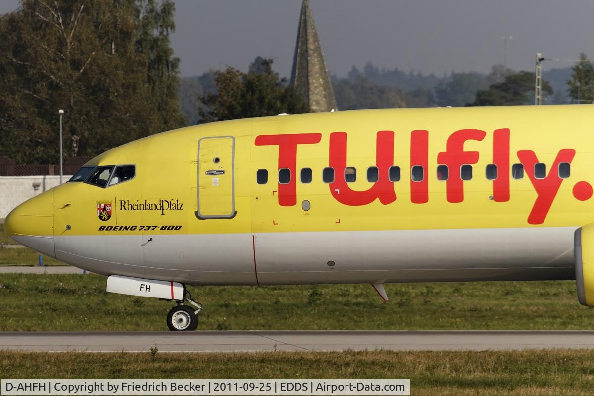D-AHFH, 1999 Boeing 737-8K5 C/N 27983, Rhineland-Palantine vacates STR´s runway 25 after touchdown