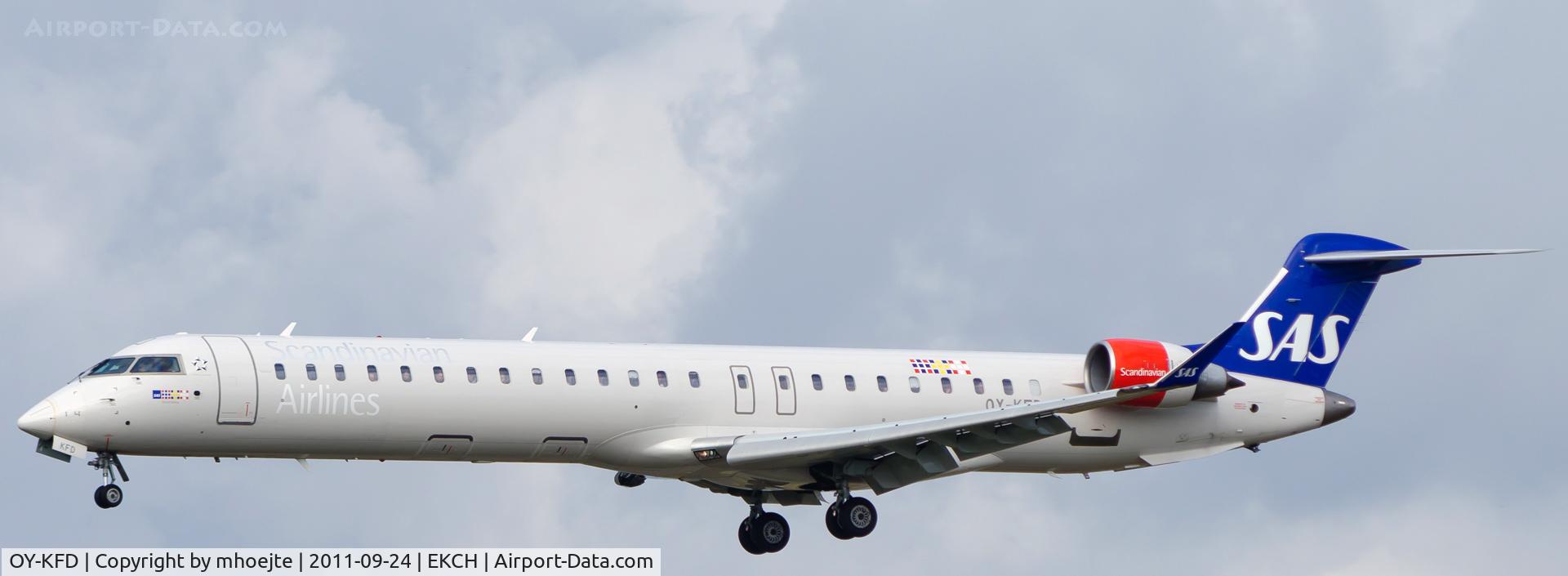 OY-KFD, 2009 Bombardier CRJ-900 (CL-600-2D24) C/N 15221, Final approach Copenhagen Airport