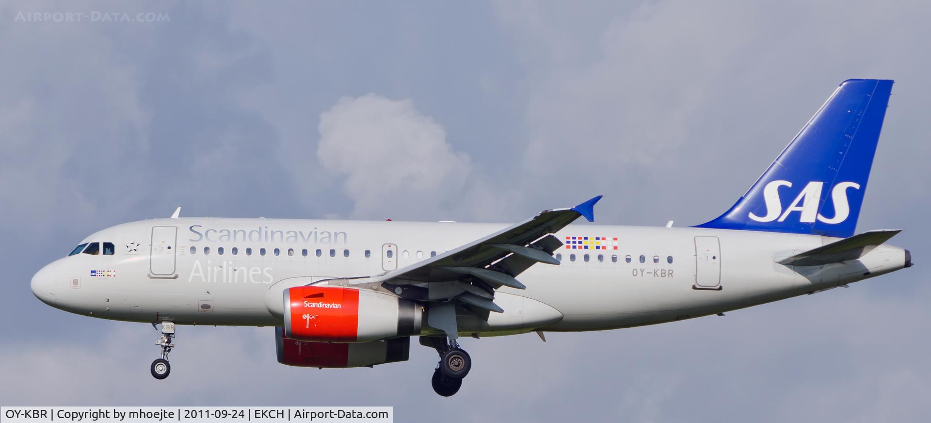 OY-KBR, 2007 Airbus A319-132 C/N 3231, Final approach Copenhagen Airport