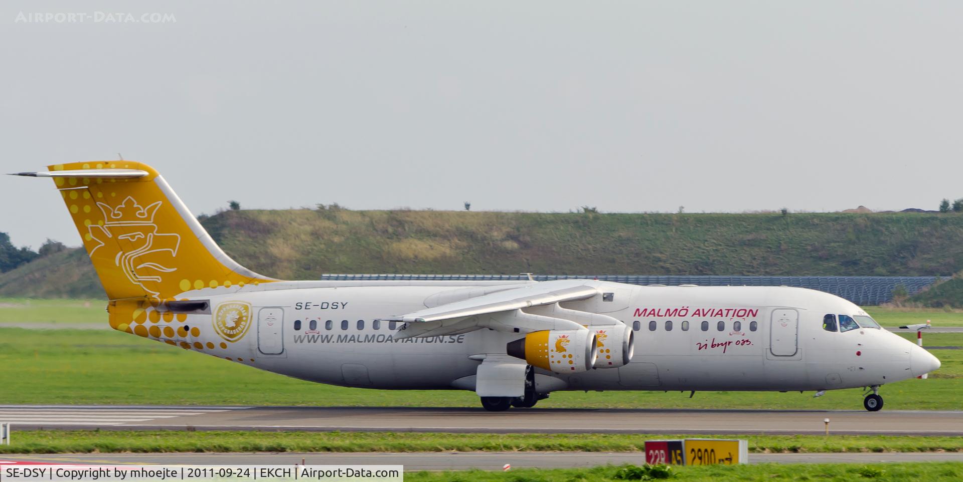 SE-DSY, 1995 British Aerospace Avro 146-RJ100 C/N E3263, Takeoff Copenhagen Airport