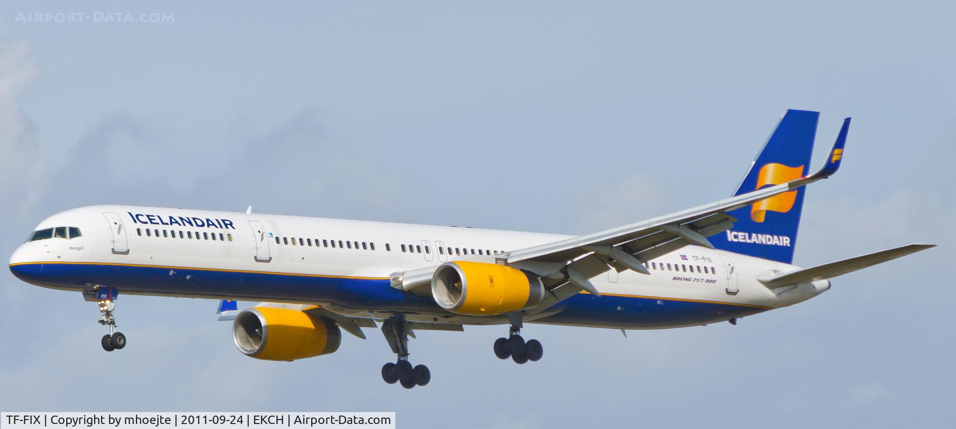 TF-FIX, 2002 Boeing 757-308 C/N 29434, Final approach Copenhagen Airport