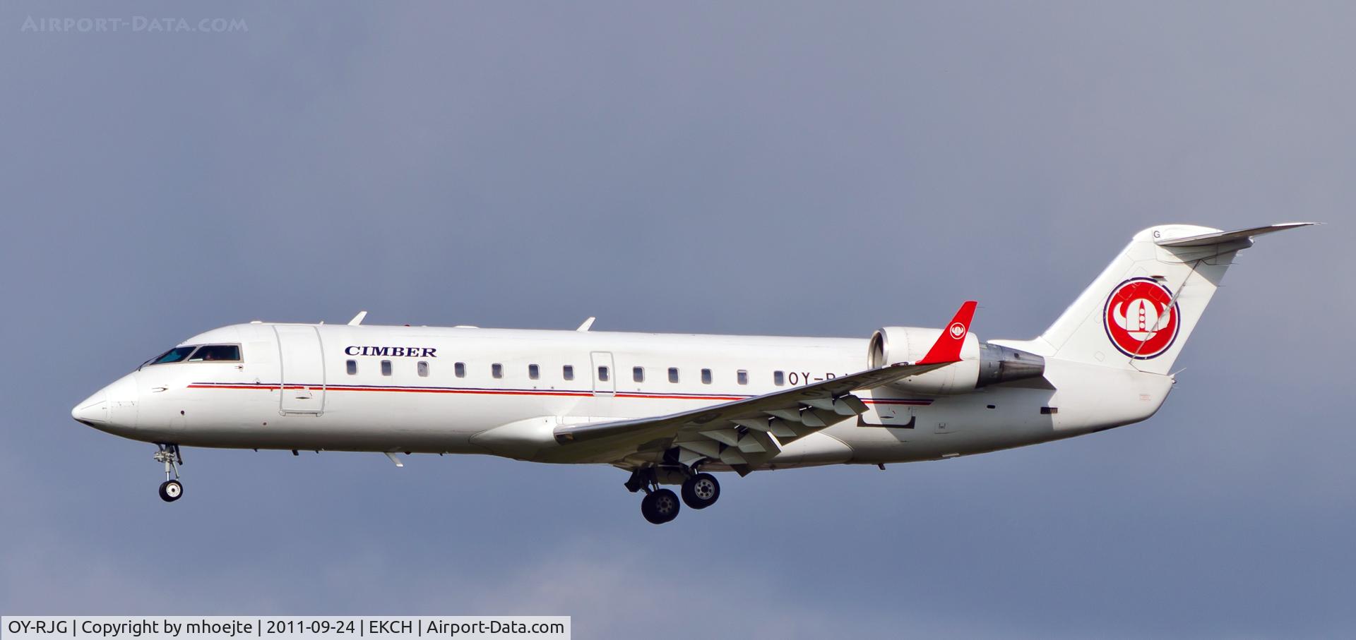 OY-RJG, 1996 Canadair CRJ-200LR (CL-600-2B19) C/N 7104, Final approach Copenhagen Airport