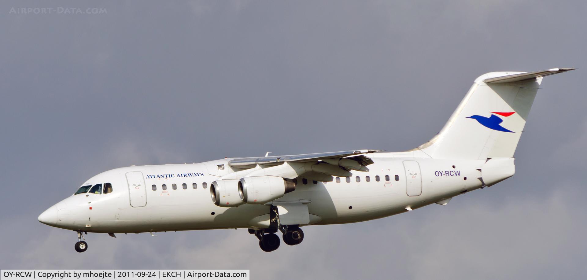 OY-RCW, 1988 British Aerospace BAe.146-200 C/N E2115, Final approach Copenhagen Airport