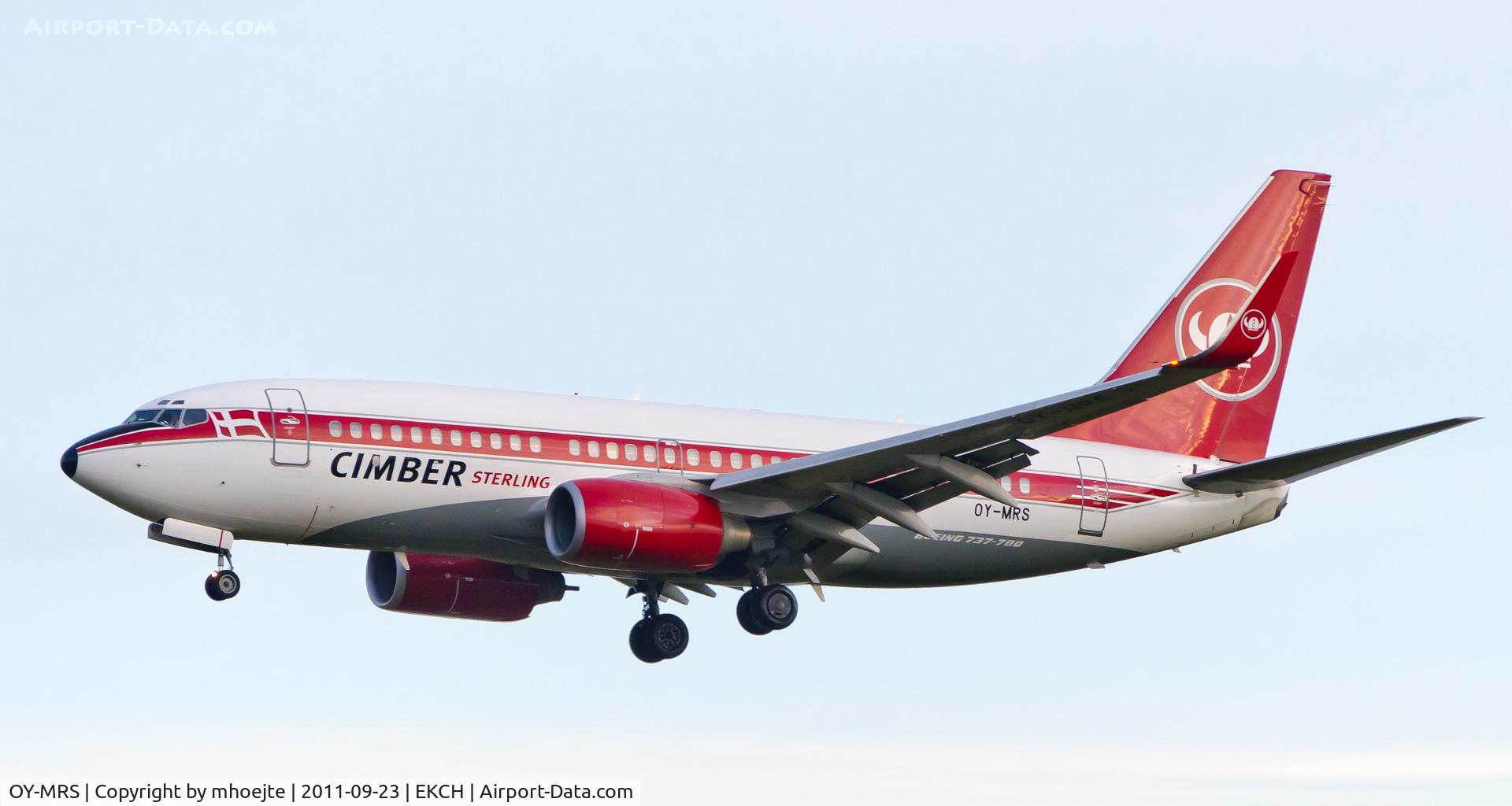 OY-MRS, 2002 Boeing 737-76N C/N 32737, Final Copenhagen Airport