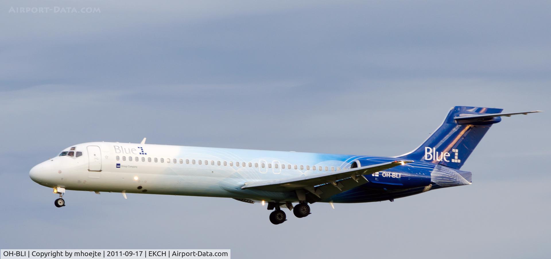OH-BLI, 2000 Boeing 717-2CM C/N 55061, Final Copenhagen Airport