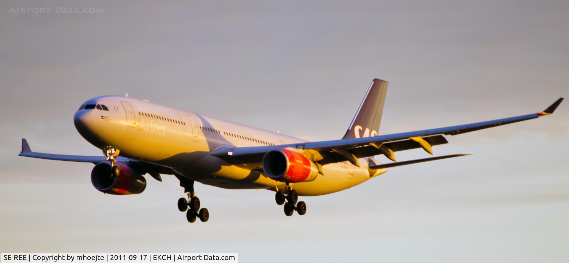 SE-REE, 2003 Airbus A330-343X C/N 515, Final Copenhagen Airport