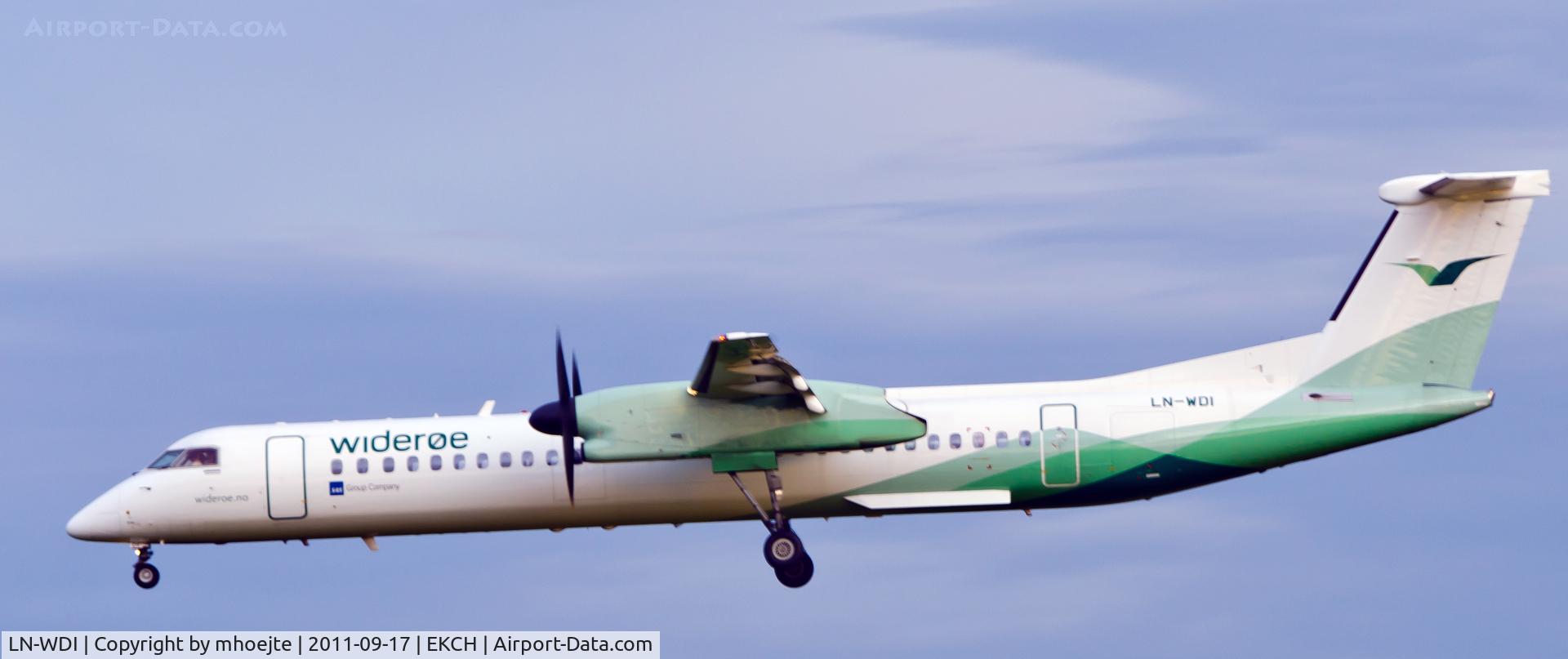 LN-WDI, 2009 De Havilland Canada DHC-8-402Q Dash 8 C/N 4286, Final Copenhagen Airport