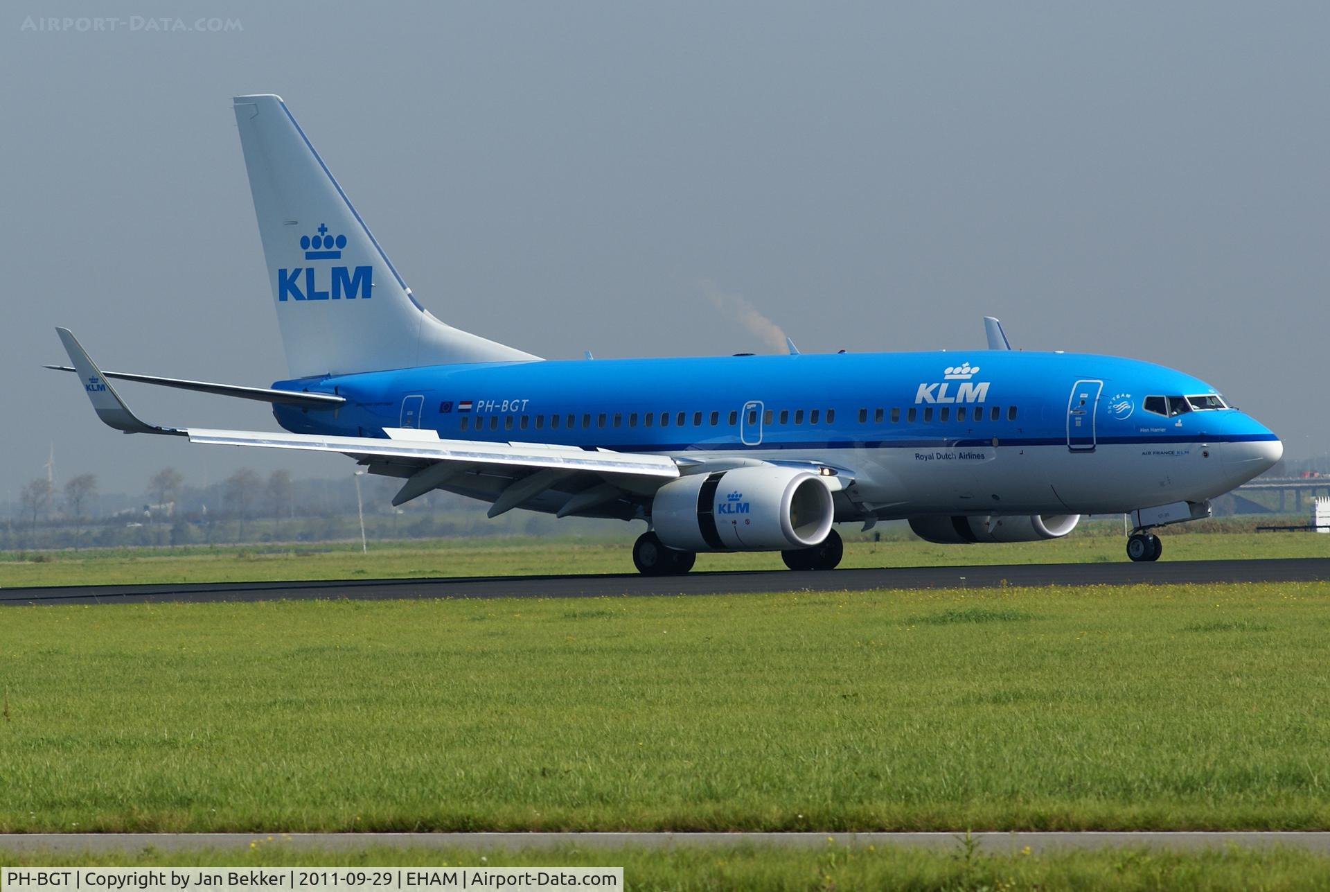 PH-BGT, 2011 Boeing 737-7K2 C/N 38634, Just after landing on the Polderban at Schiphol