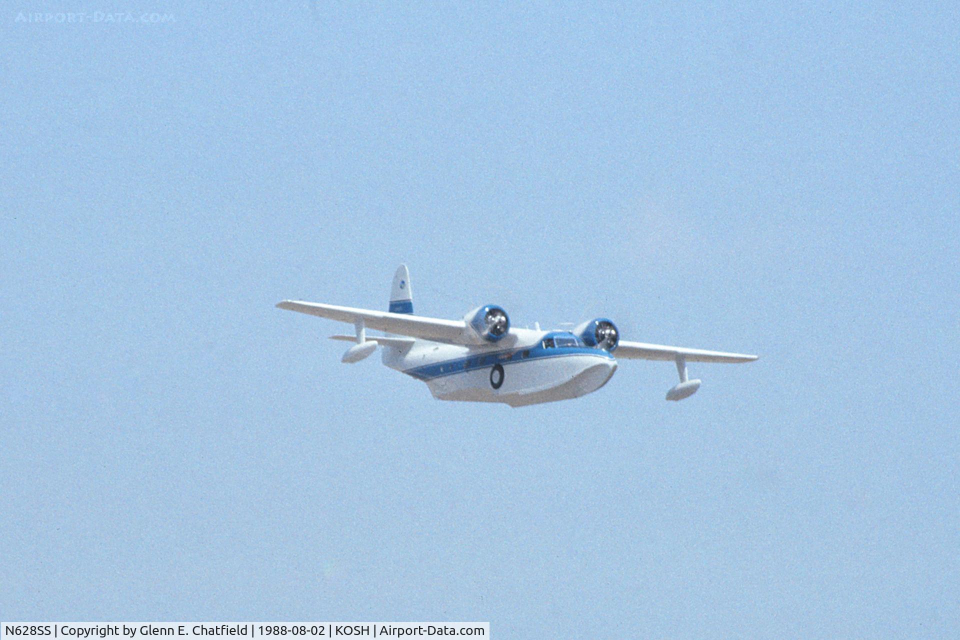 N628SS, 1947 Grumman G-73 Mallard C/N J-28, Air Show fly by.  The only shot I got of this plane that day.
