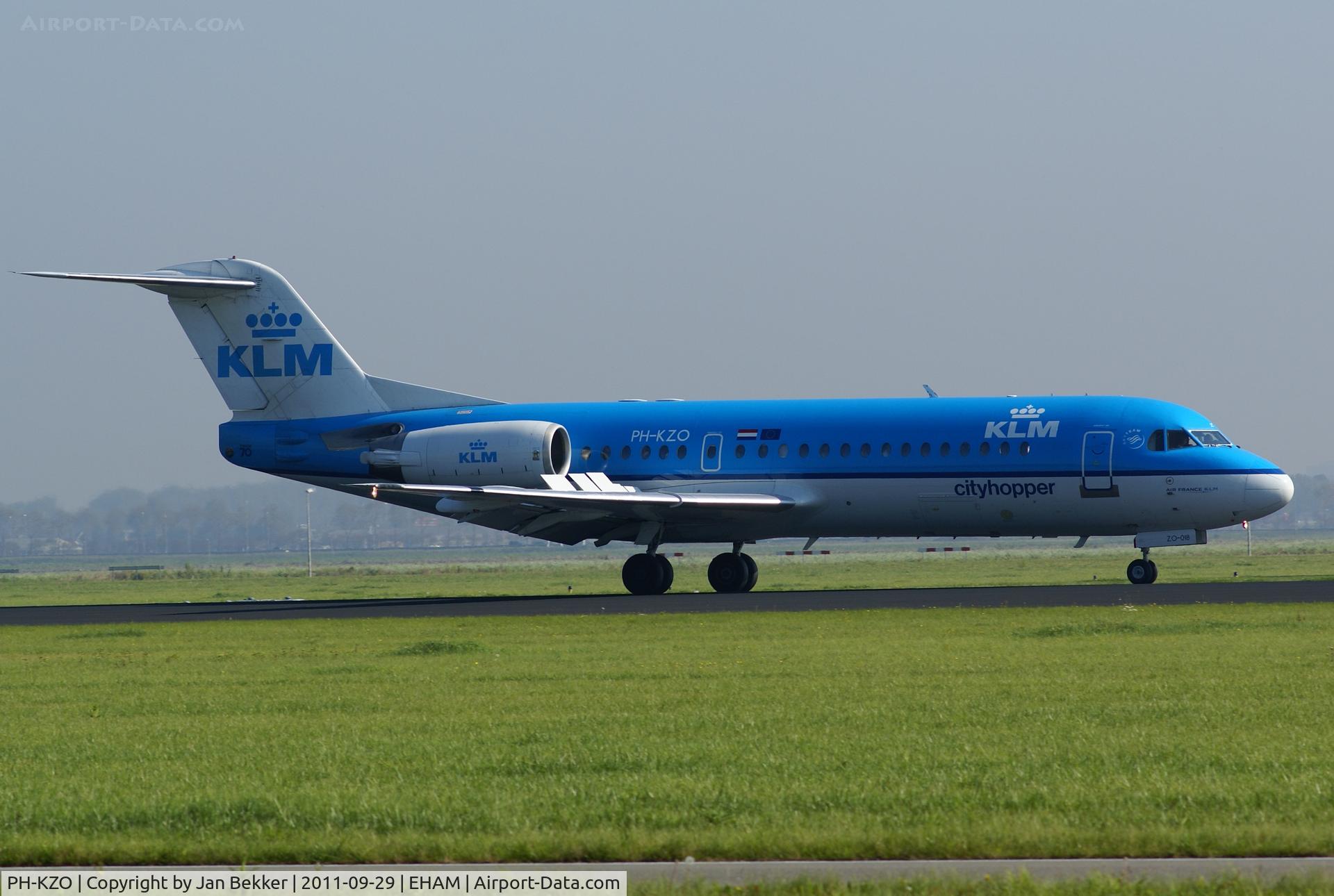 PH-KZO, 1995 Fokker 70 (F-28-0070) C/N 11538, Just after landing