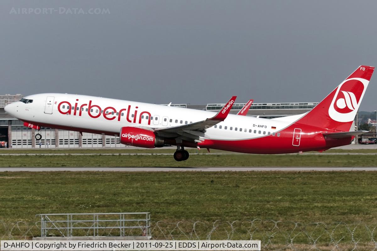 D-AHFO, 2000 Boeing 737-8K5 C/N 27987, departure via RW25