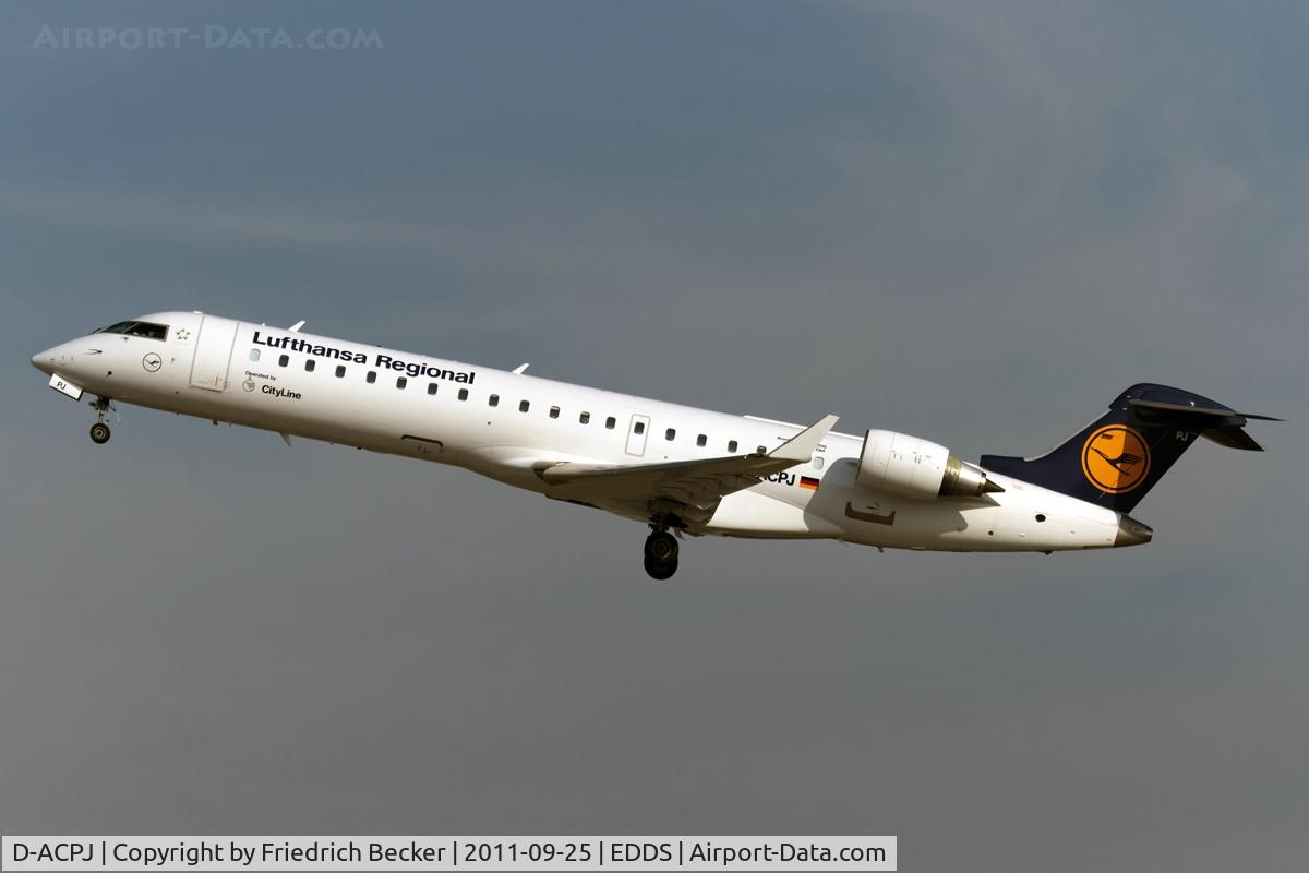 D-ACPJ, Canadair CRJ-701ER (CL-600-2C10) Regional Jet C/N 10040, departure via RW25