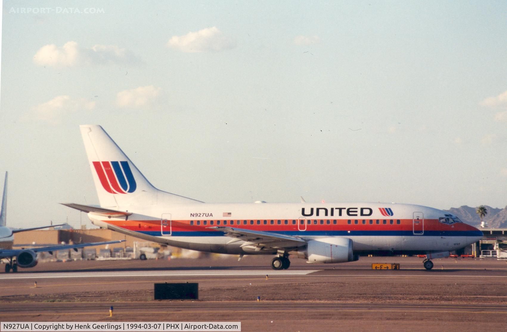 N927UA, 1992 Boeing 737-522 C/N 26649, United