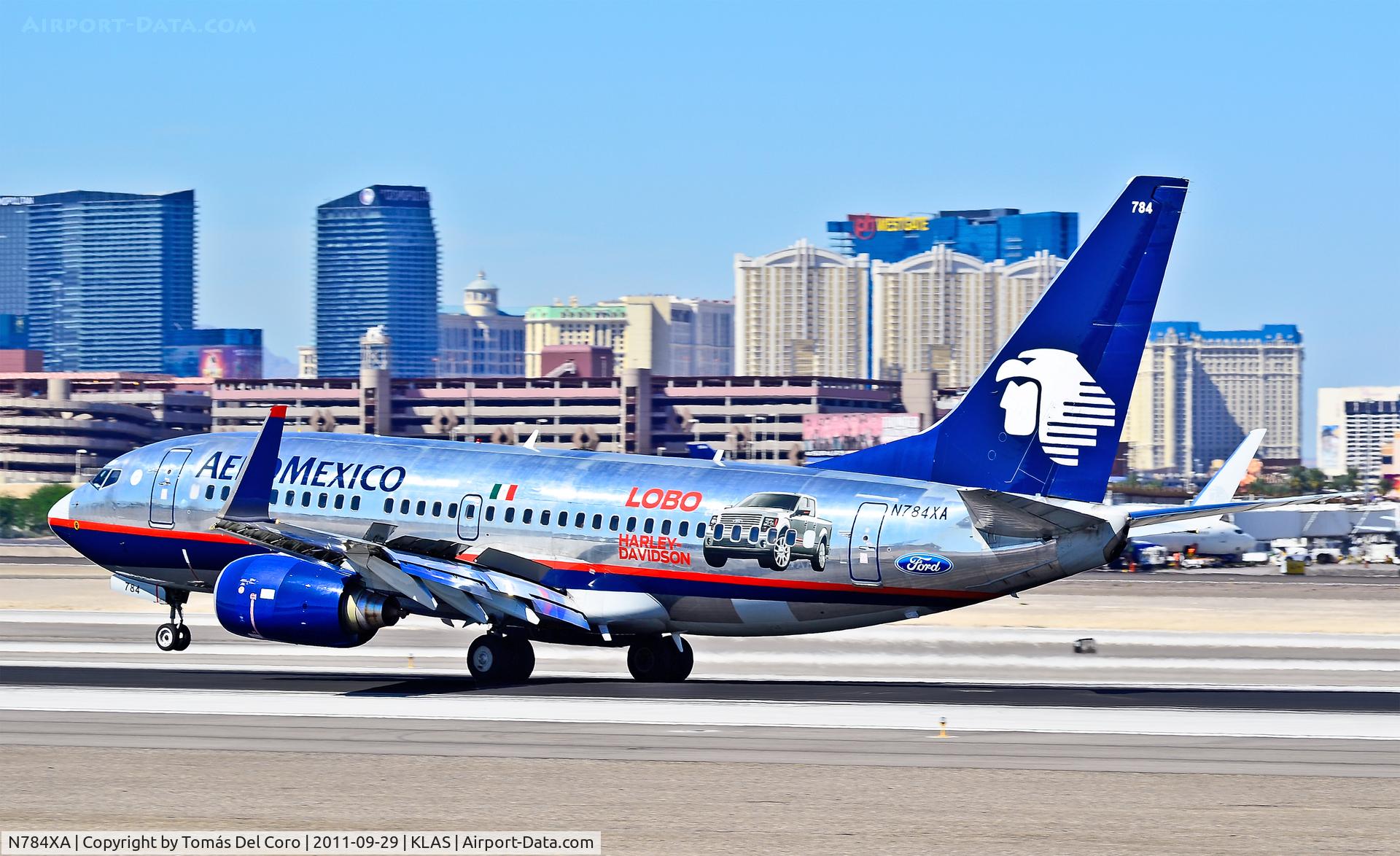 N784XA, 2003 Boeing 737-752 C/N 33784, N784XA AeroMexico Boeing 737-752 C/N 33784

Las Vegas - McCarran International (LAS / KLAS)
USA - Nevada, September 29, 2011
Photo: Tomás Del Coro