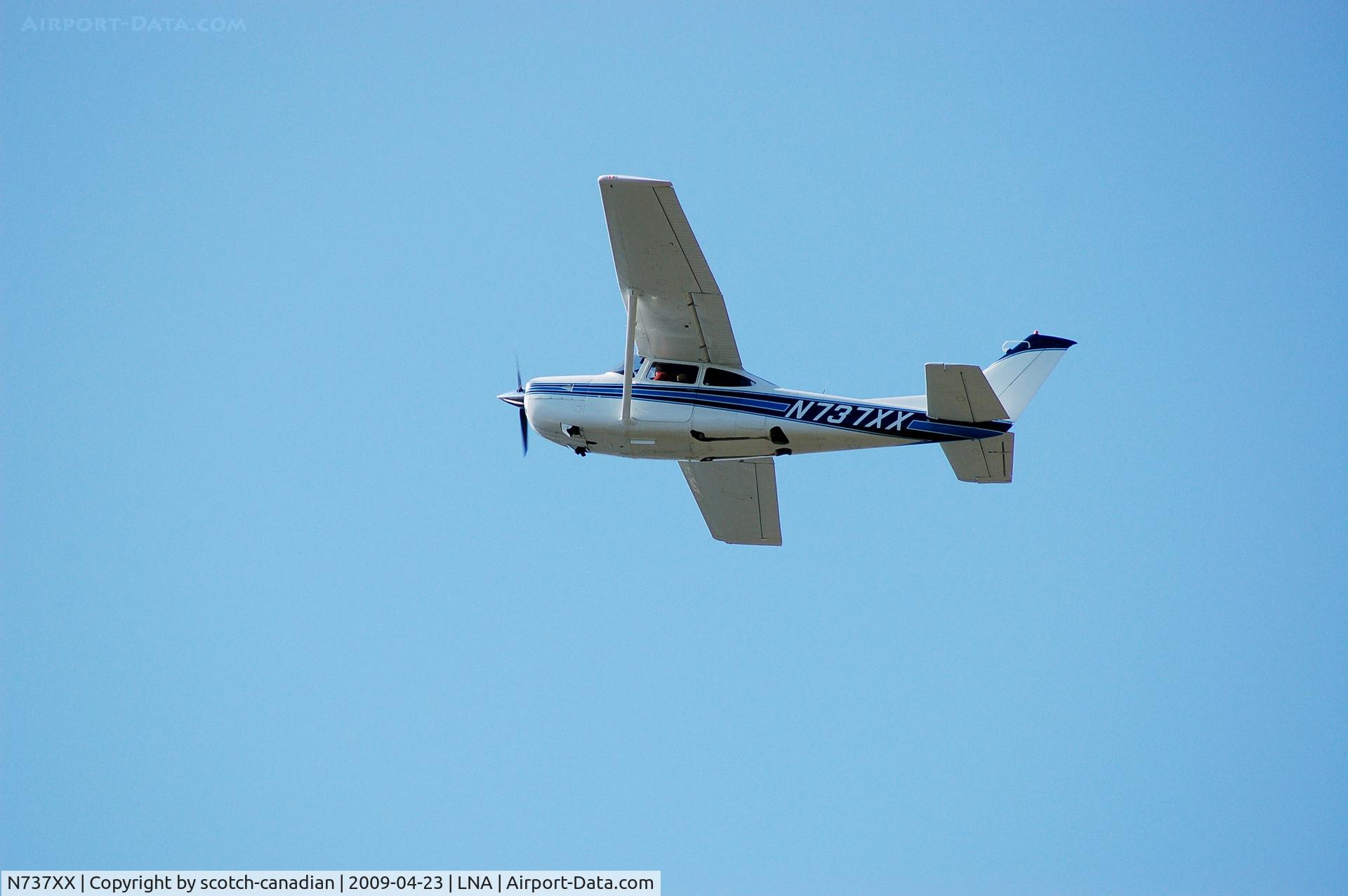 N737XX, 1979 Cessna R182 Skylane RG C/N R18200894, 1979 Cessna 182RG N737XX at Palm Beach County Park Airport, Lantana, FL