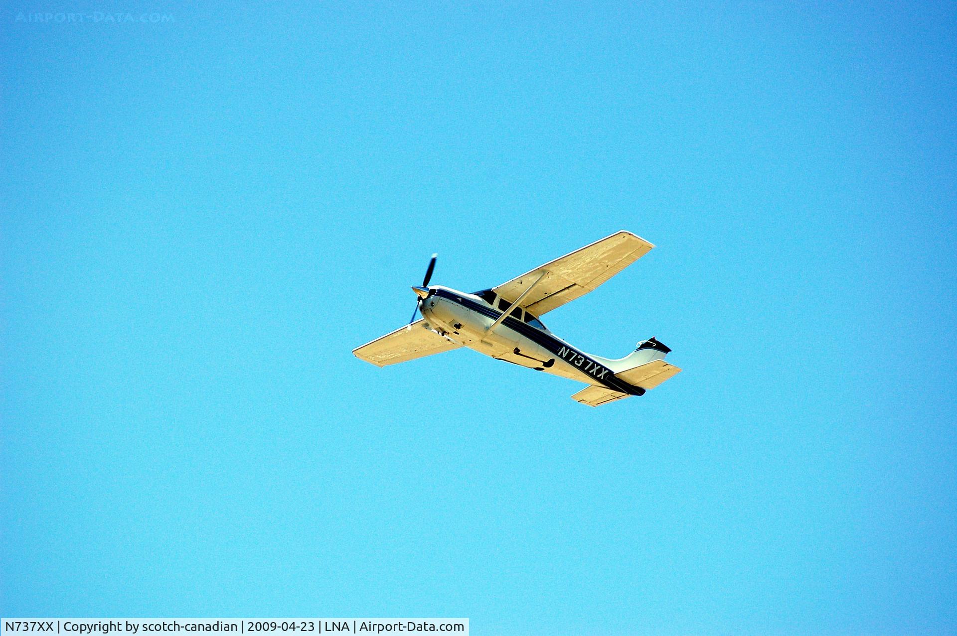N737XX, 1979 Cessna R182 Skylane RG C/N R18200894, 1979 Cessna 182RG N737XX at Palm Beach County Park Airport, Lantana, FL