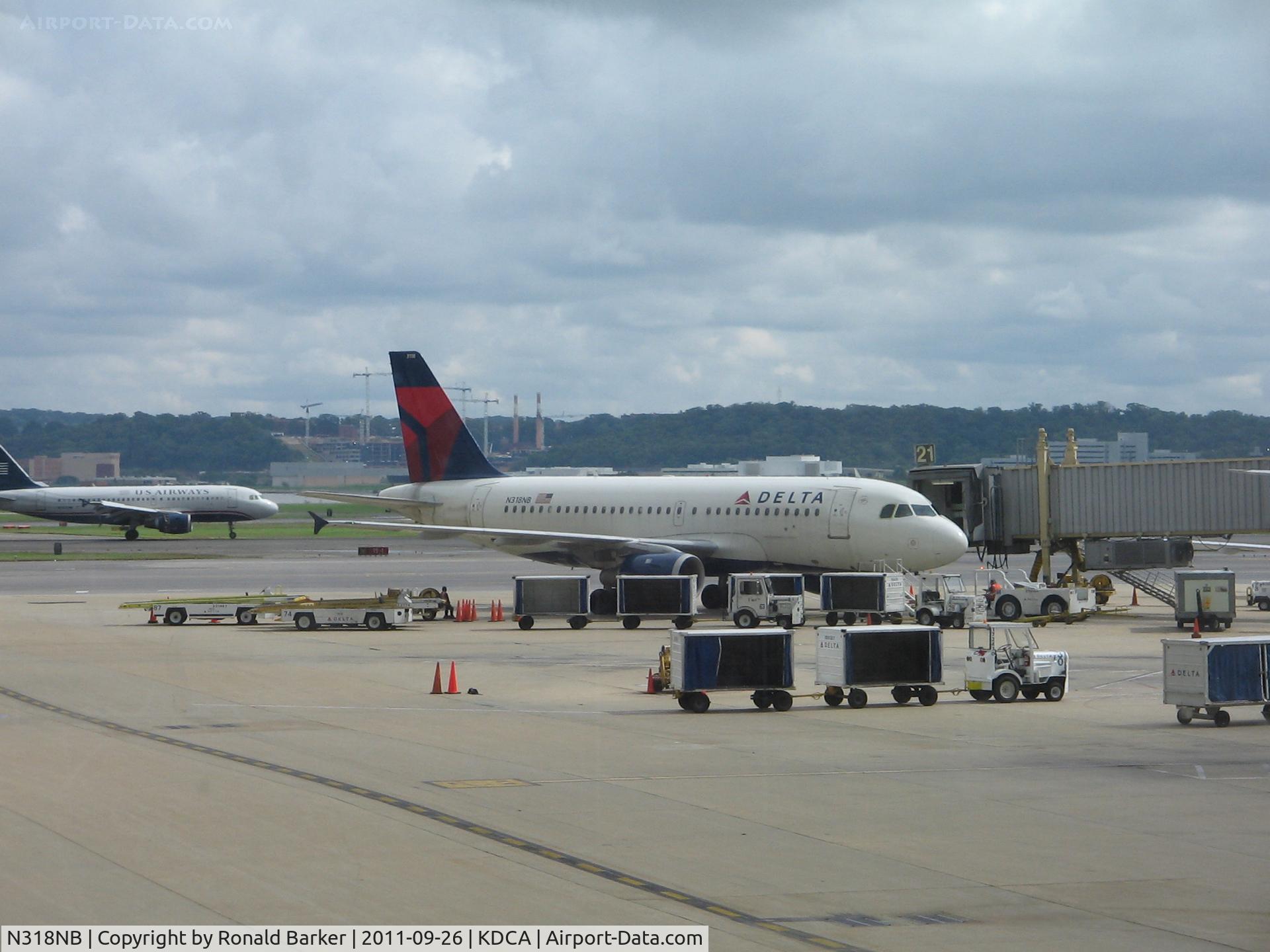 N318NB, 2000 Airbus A319-114 C/N 1325, DCA, VA