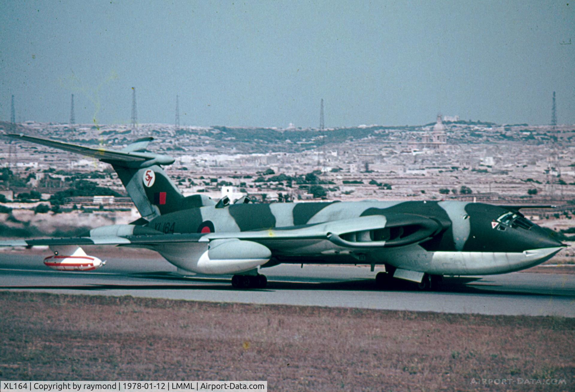XL164, 1963 Handley Page Victor K.2 C/N HP80/67, Victor XL164 57Sqd RAF