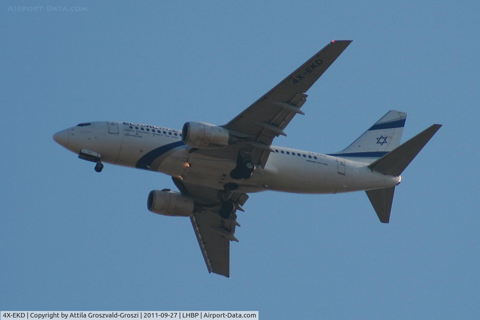4X-EKD, 1999 Boeing 737-758 C/N 29960, Getting off direction Budapest Liszt Ferenc onto an International Airport, in Üllö city