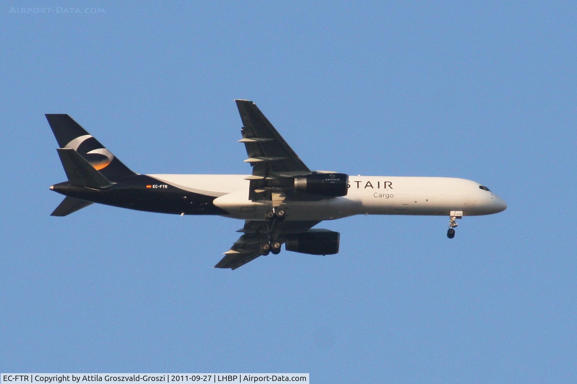 EC-FTR, 1993 Boeing 757-256(PCF) C/N 26239, Getting off direction Budapest Liszt Ferenc onto an International Airport, in Üllö city