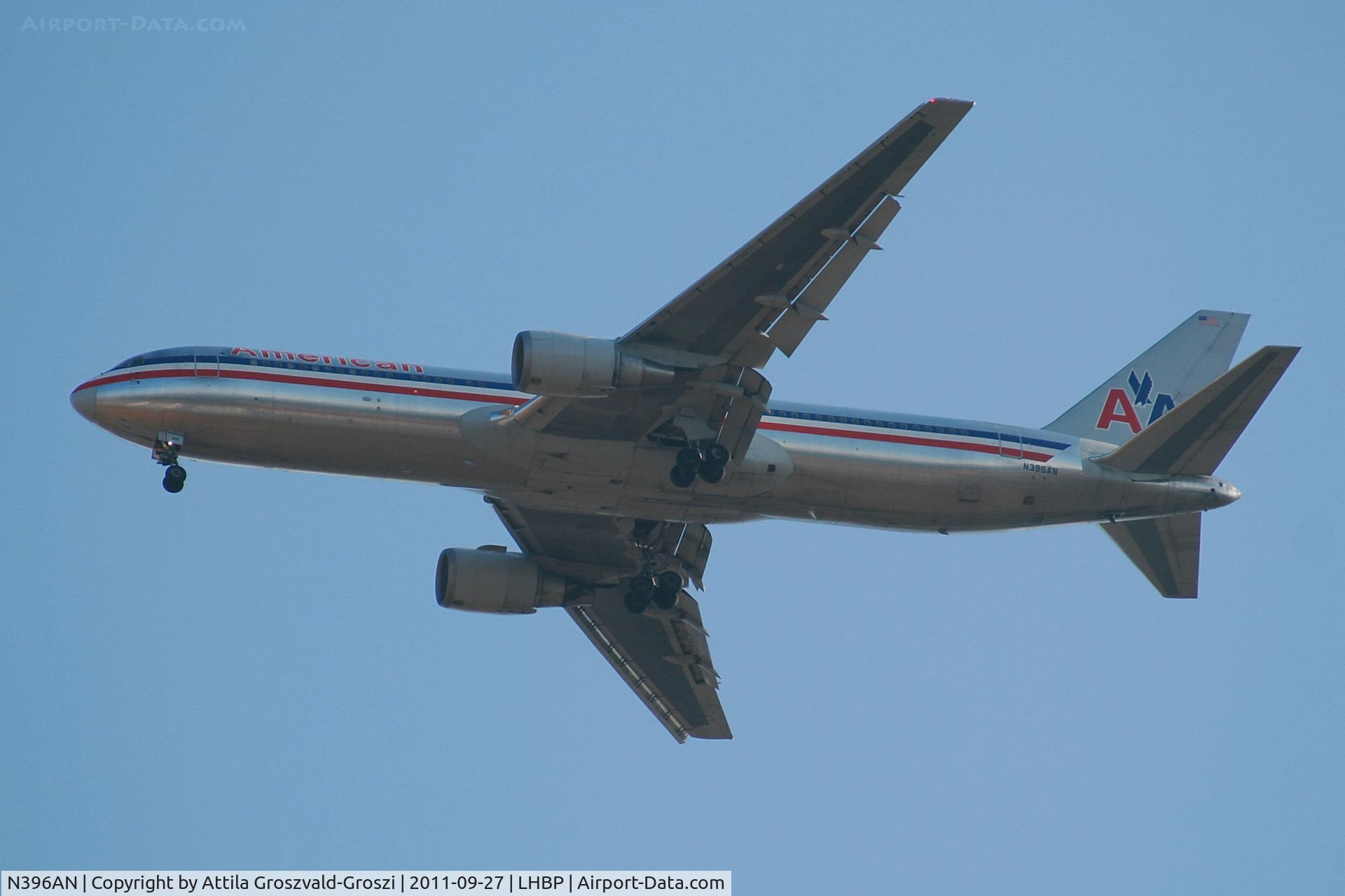 N396AN, 1999 Boeing 767-323/ER C/N 29603, Getting off direction Budapest Liszt Ferenc onto an International Airport, in Üllö city