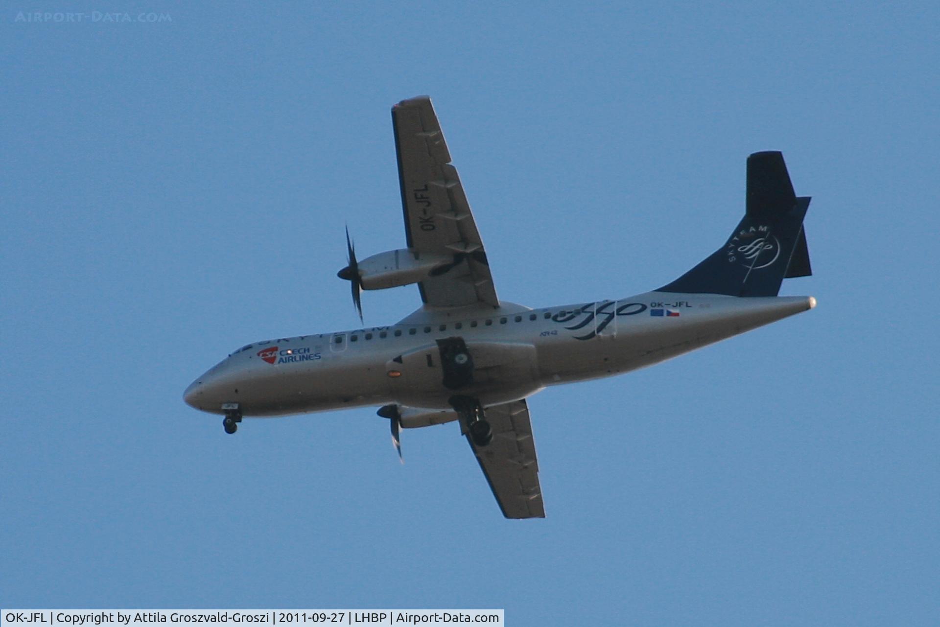 OK-JFL, 2004 ATR 42-500 C/N 629, Getting off direction Budapest Liszt Ferenc onto an International Airport, in Üllö city