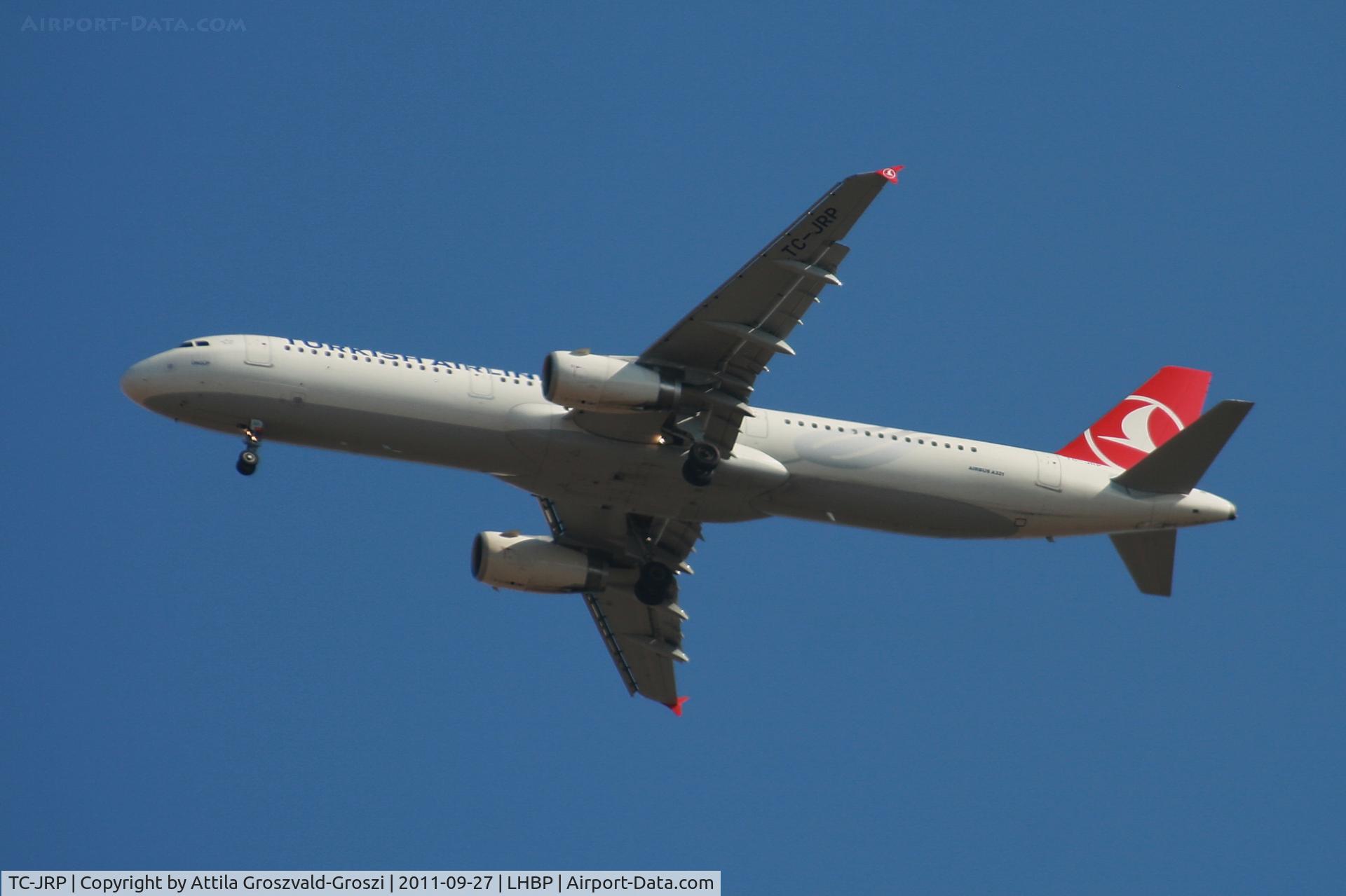 TC-JRP, 2011 Airbus A321-231 C/N 4698, Getting off direction Budapest Liszt Ferenc onto an International Airport, in Üllö city
