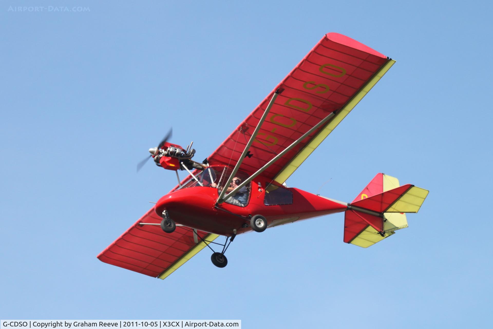 G-CDSO, 2005 Thruster T600N 450 C/N 1051-T600N-115, Just taken off.